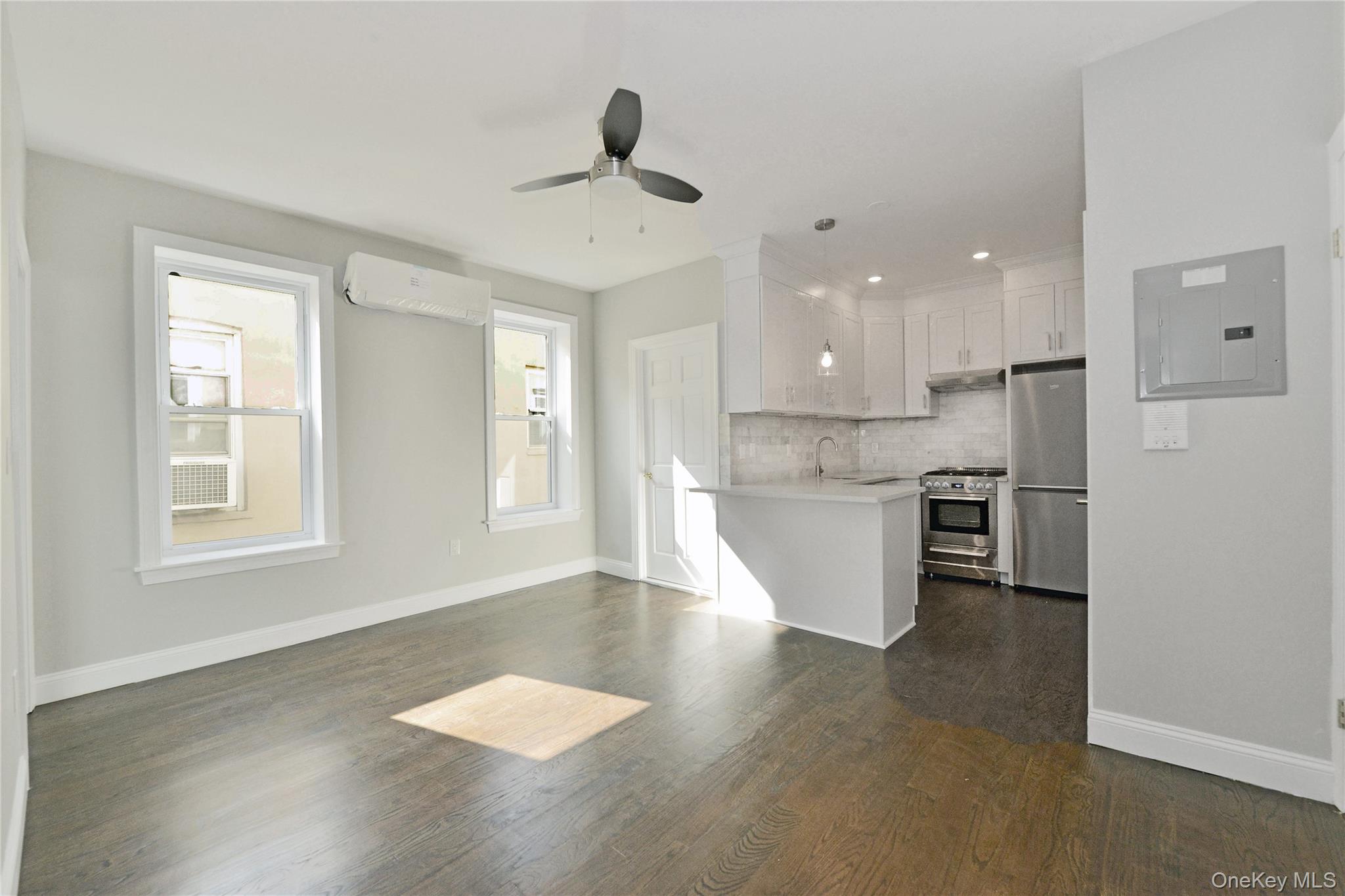 2370 26th Street, Unit 3 Family photo 6