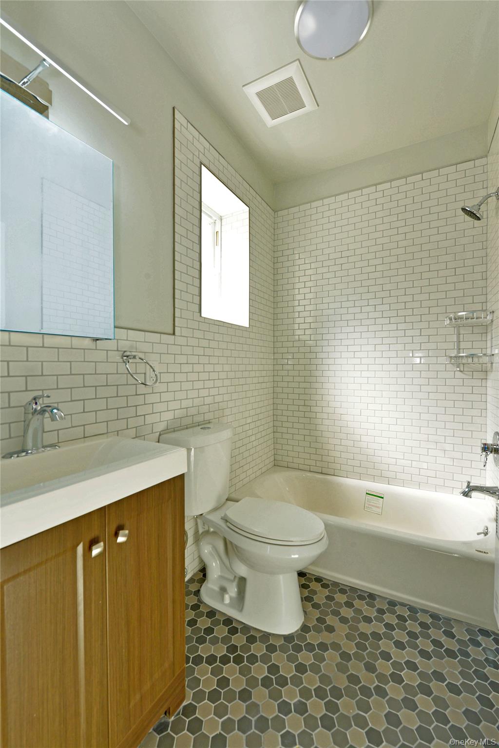 2370 26th Street, Unit 3 Family photo 15