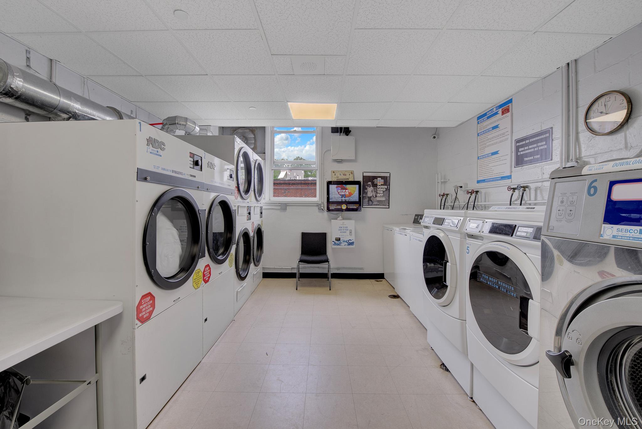 54-44 Little Neck Parkway, Unit 5U photo 10