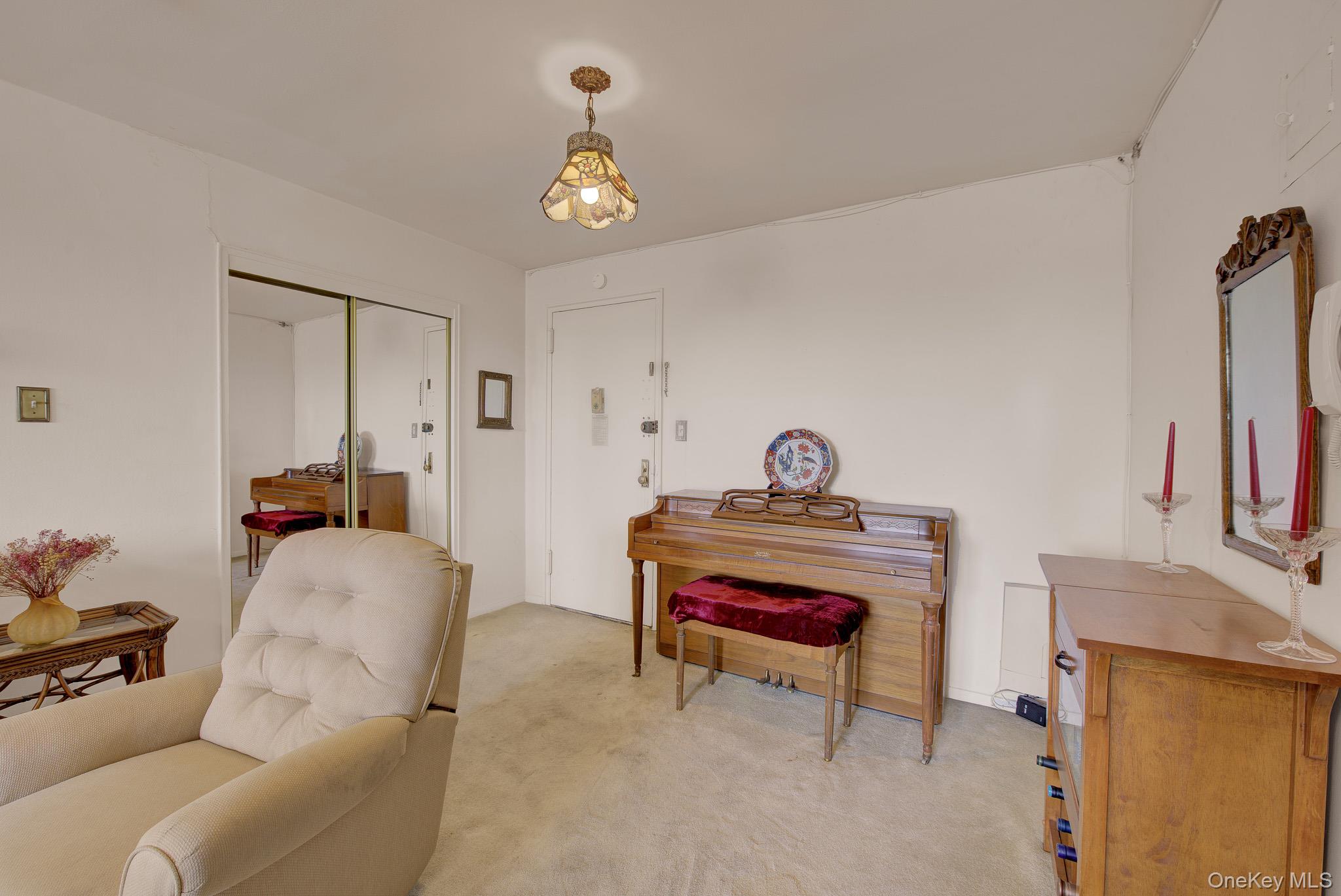 54-44 Little Neck Parkway, Unit 5U photo 27