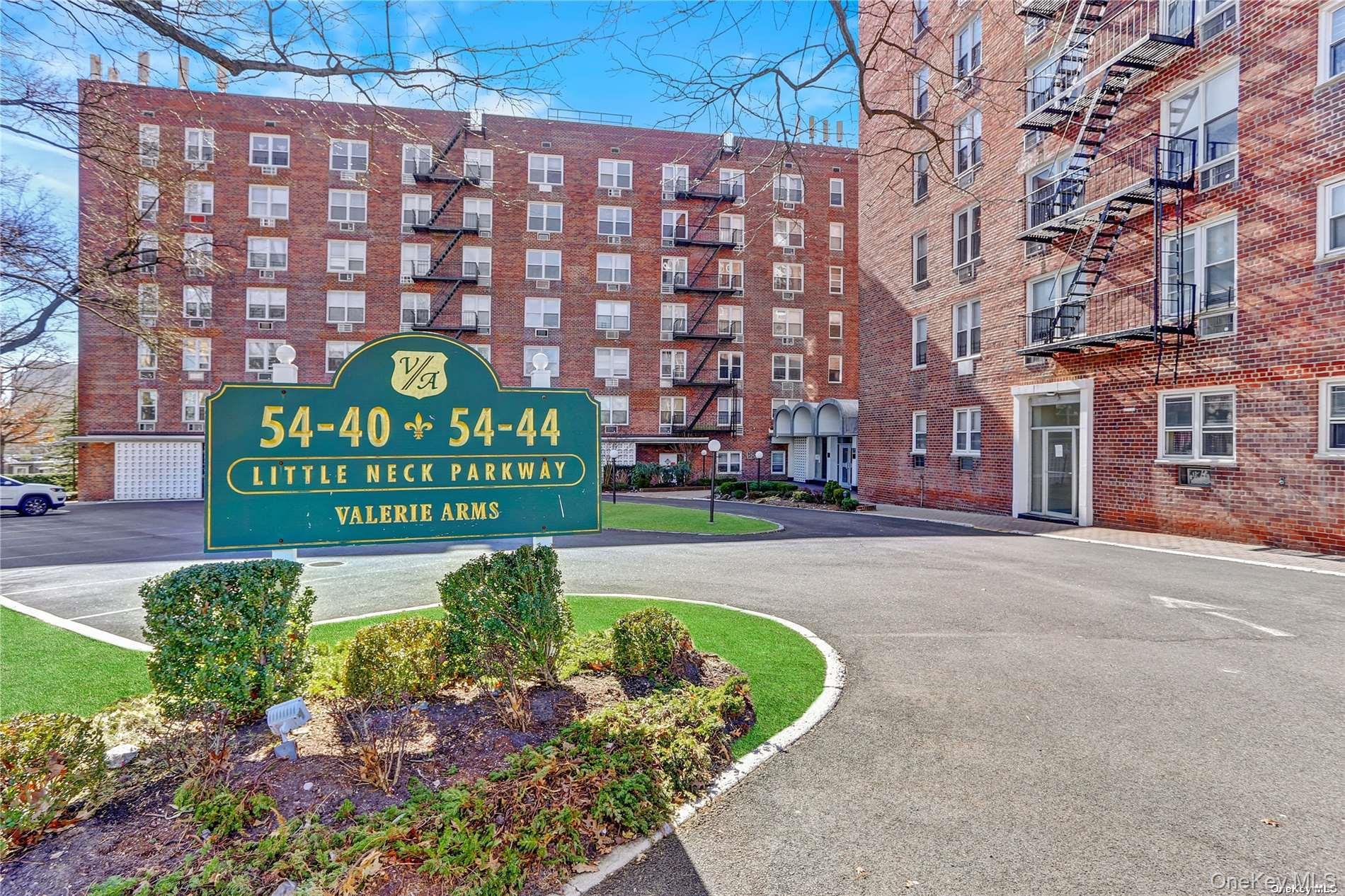 54-44 Little Neck Parkway, Unit 5U photo 3