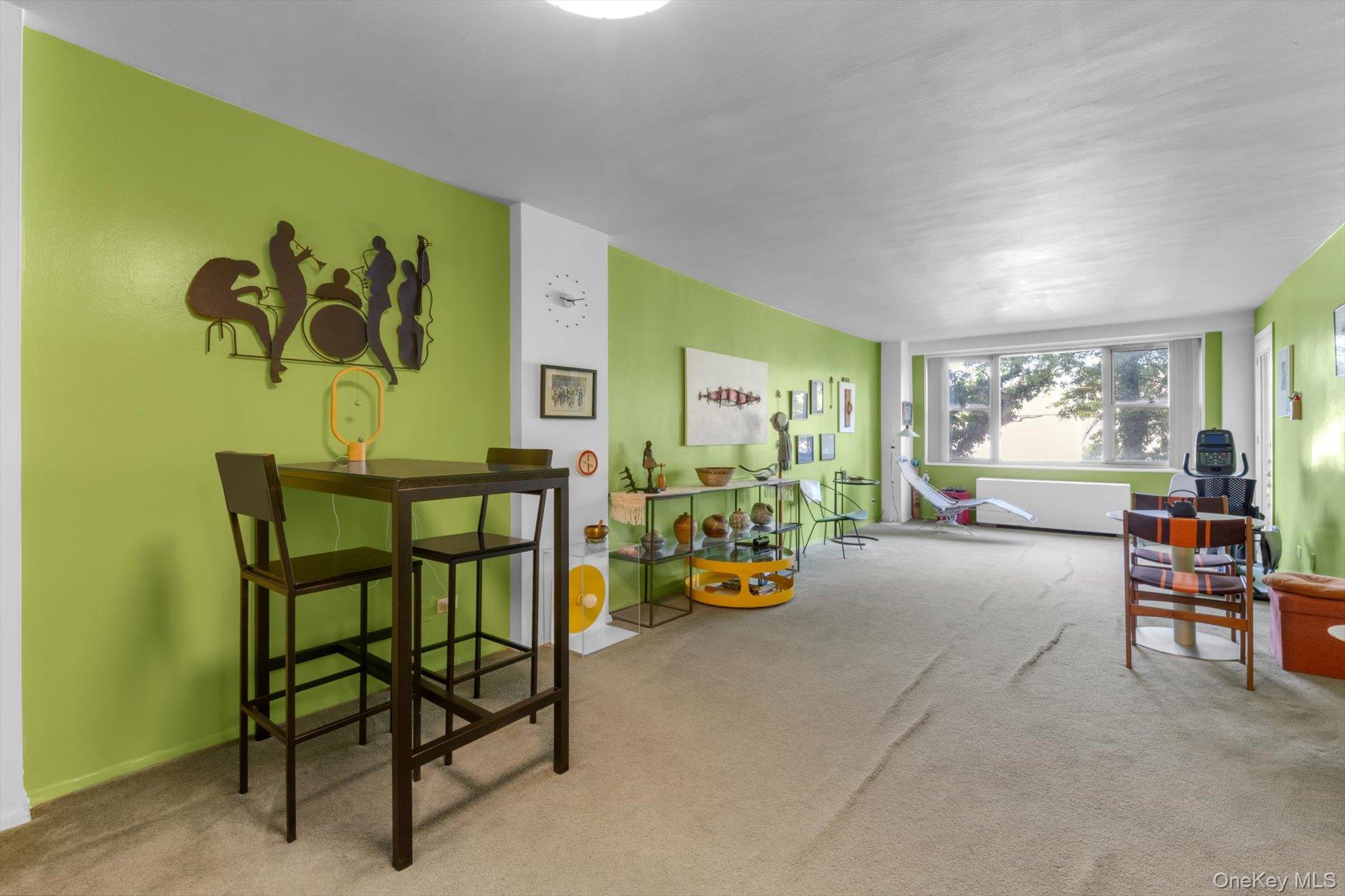 61-20 Grand Central Parkway, Unit A208 photo 3