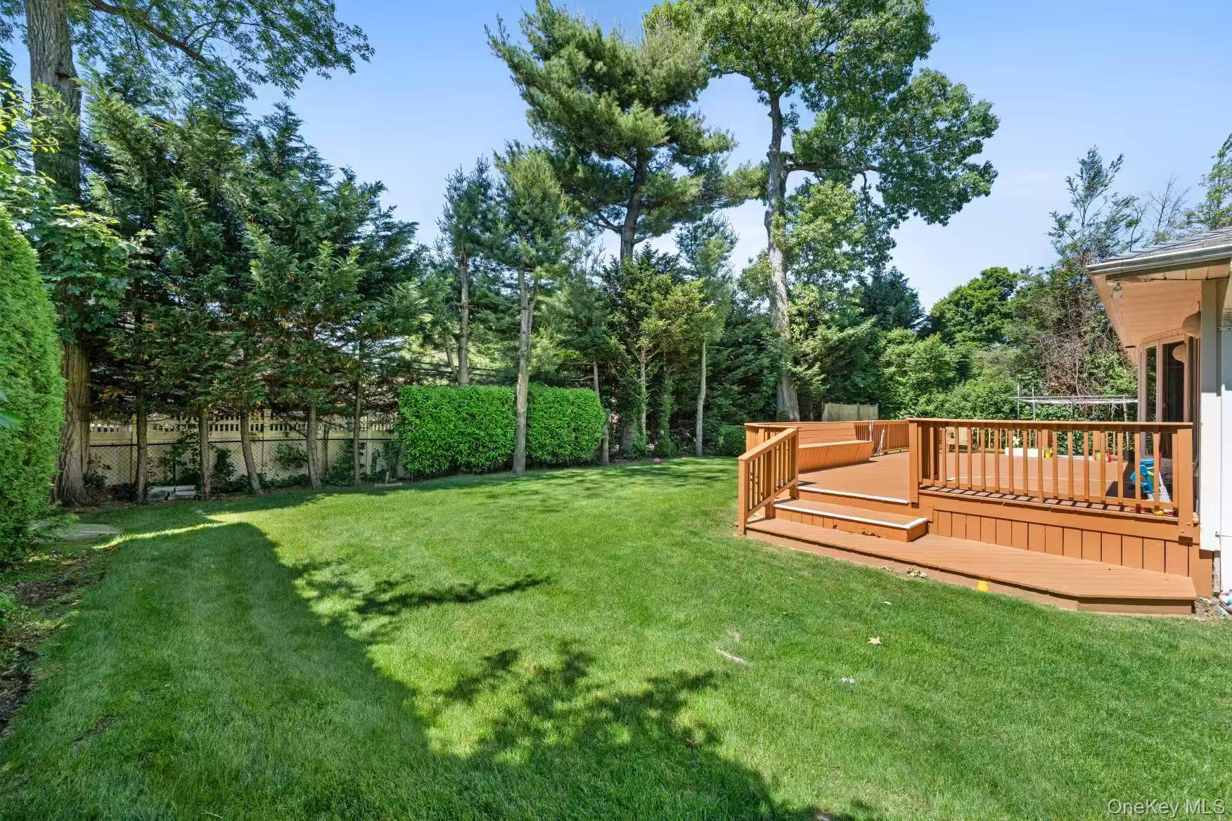 24 Holly Lane – For Sale photo 16