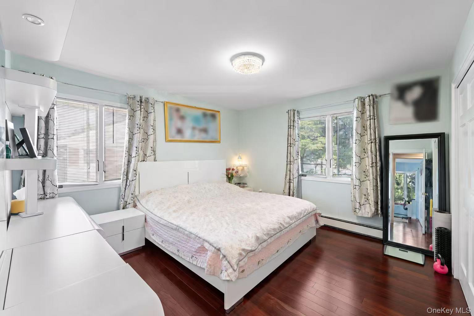 24 Holly Lane – For Sale photo 2