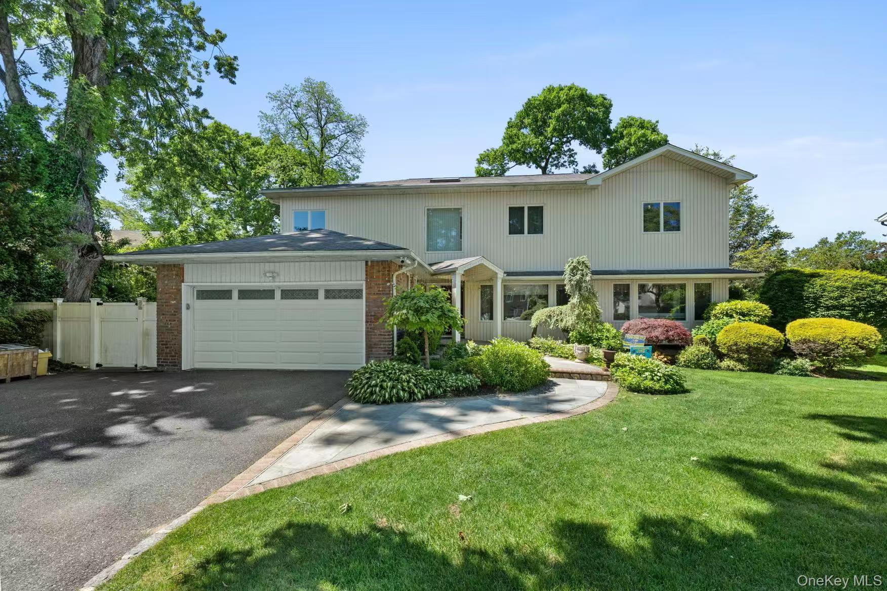 24 Holly Lane – For Sale