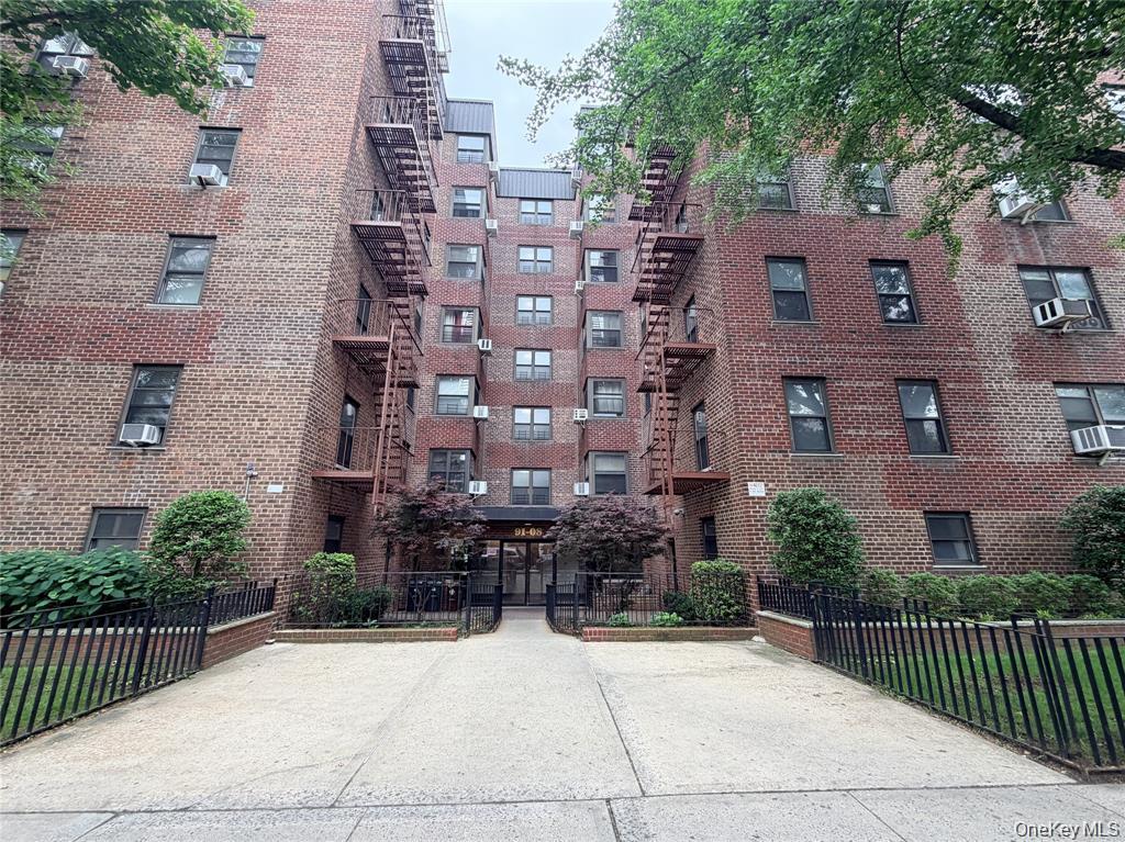 91-03 32 Avenue, Unit E308