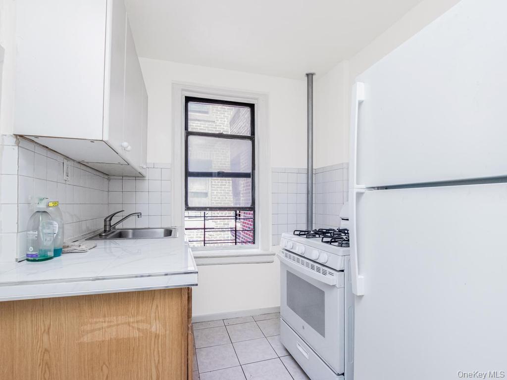 1534 Beach Avenue – For Sale photo 16