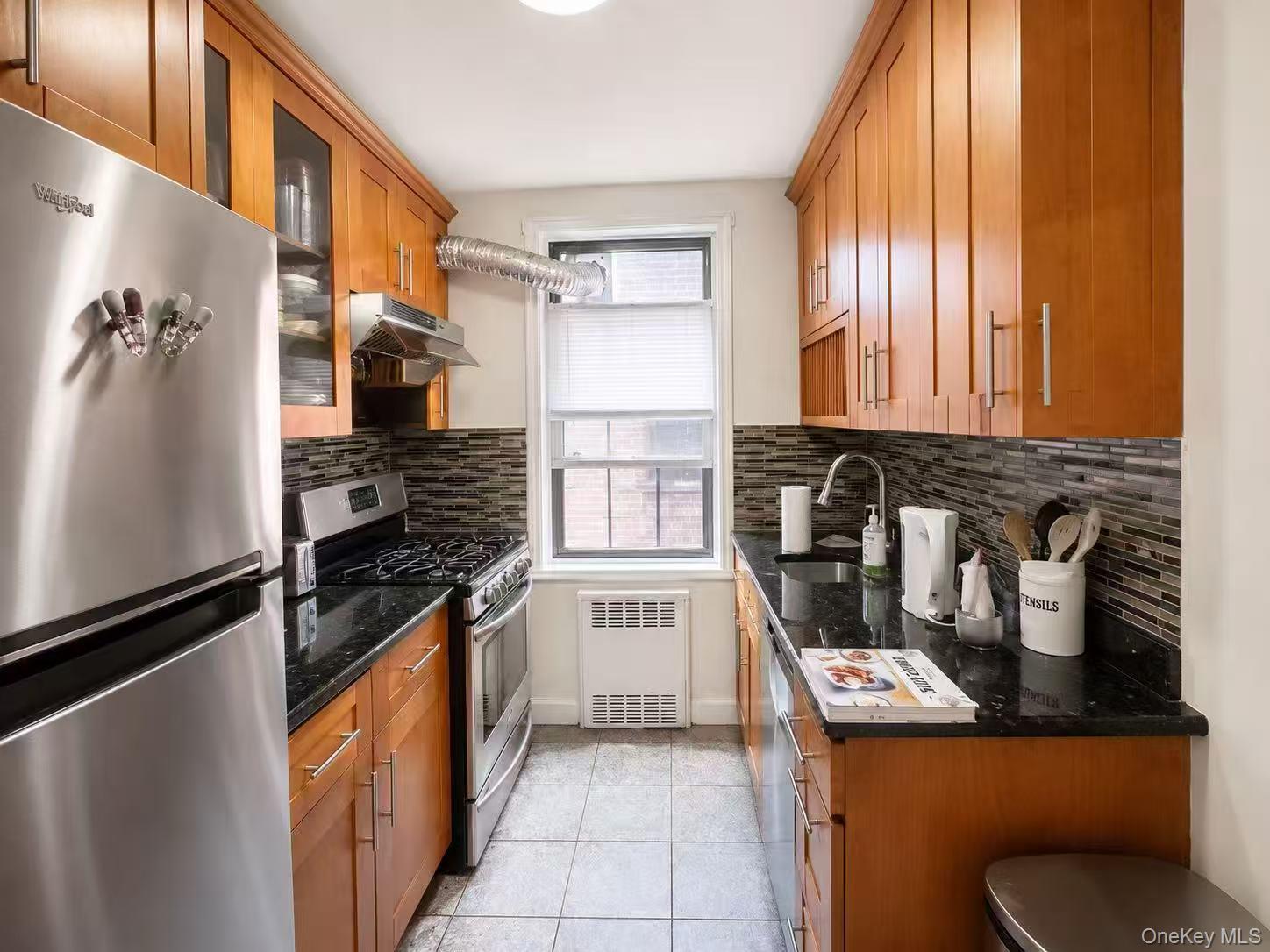 150-29 72nd Road, Unit 5K photo 5
