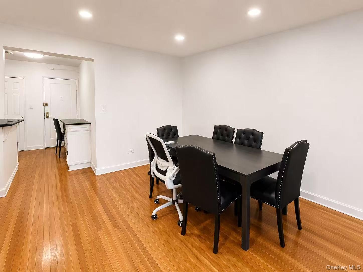 150-29 72nd Road, Unit 5K photo 3