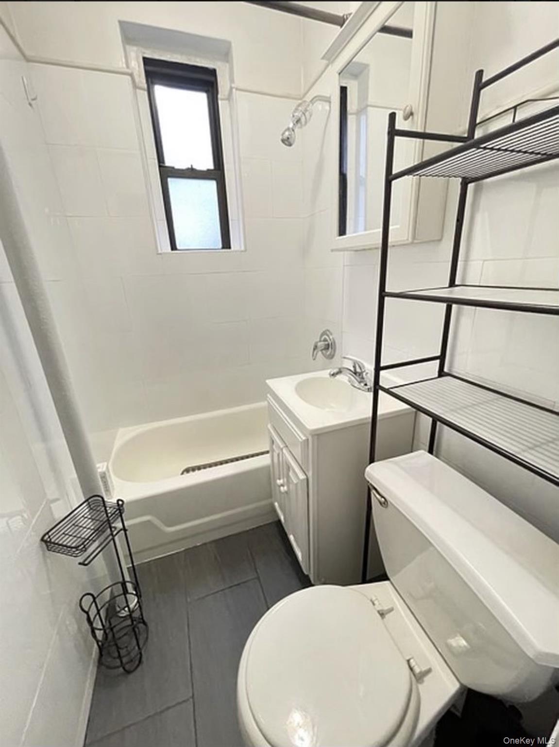 2106 35, Unit C3 photo 7