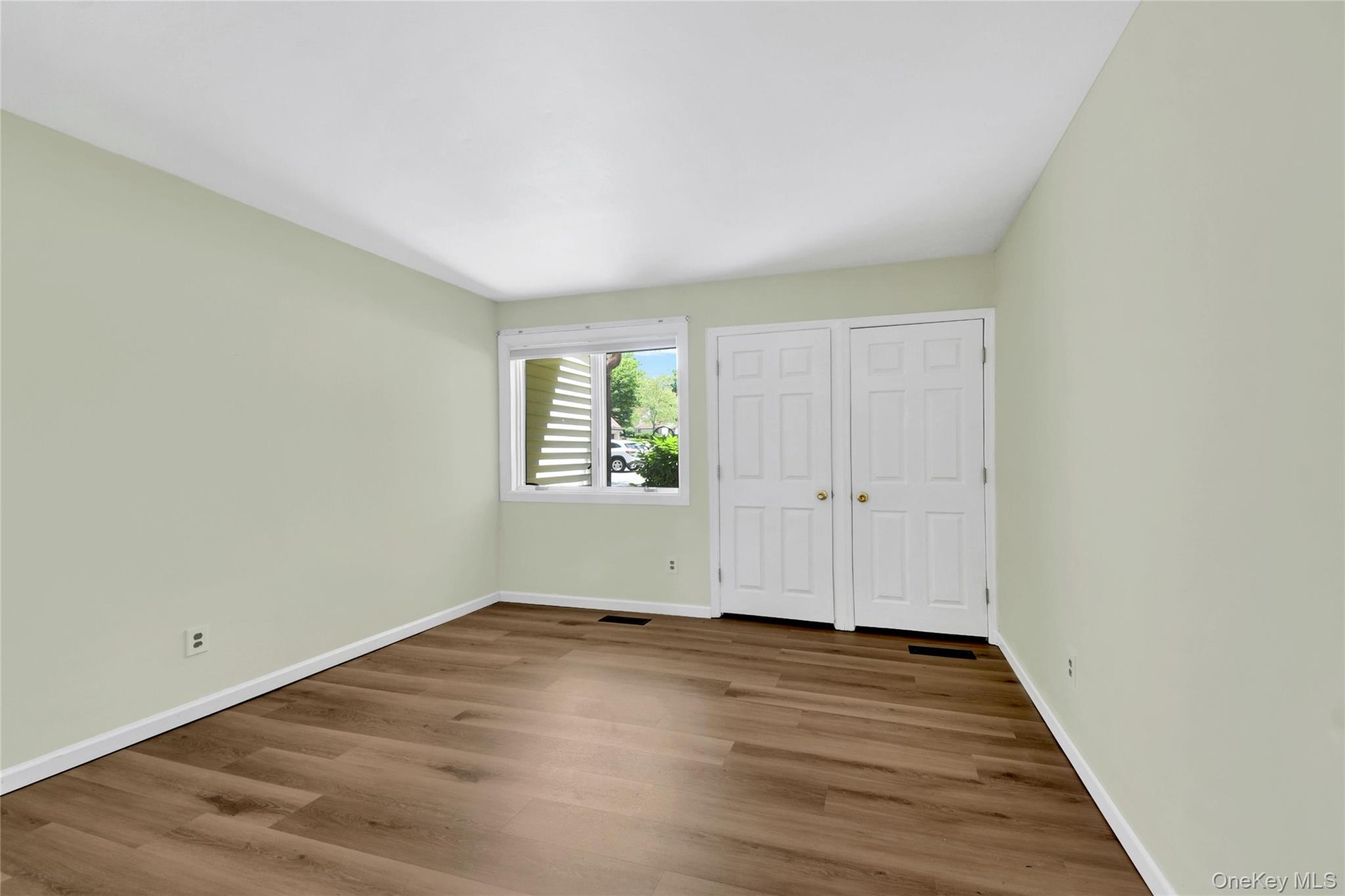 51 Jefferson Oval, Unit E photo 9