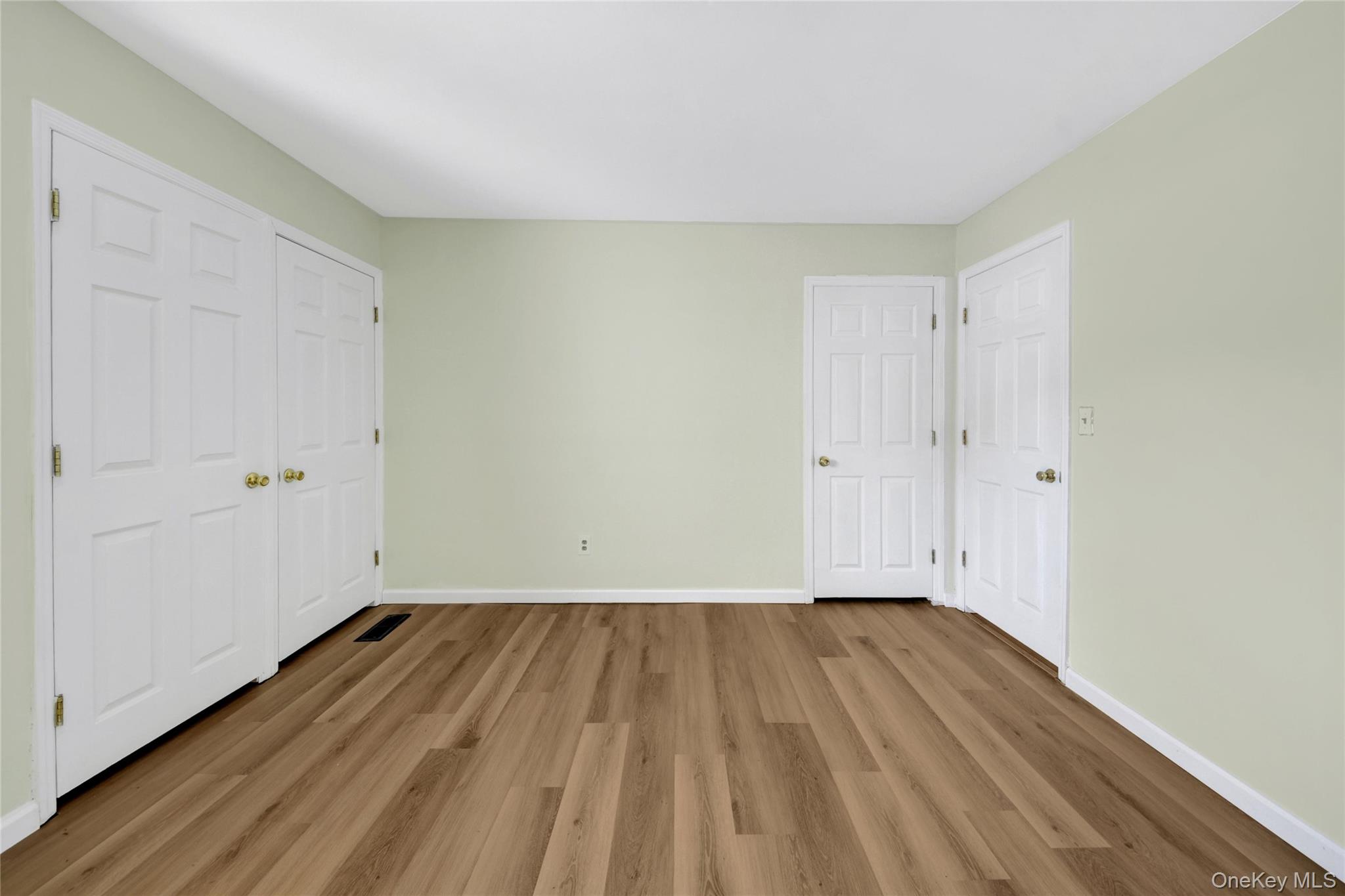 51 Jefferson Oval, Unit E photo 11