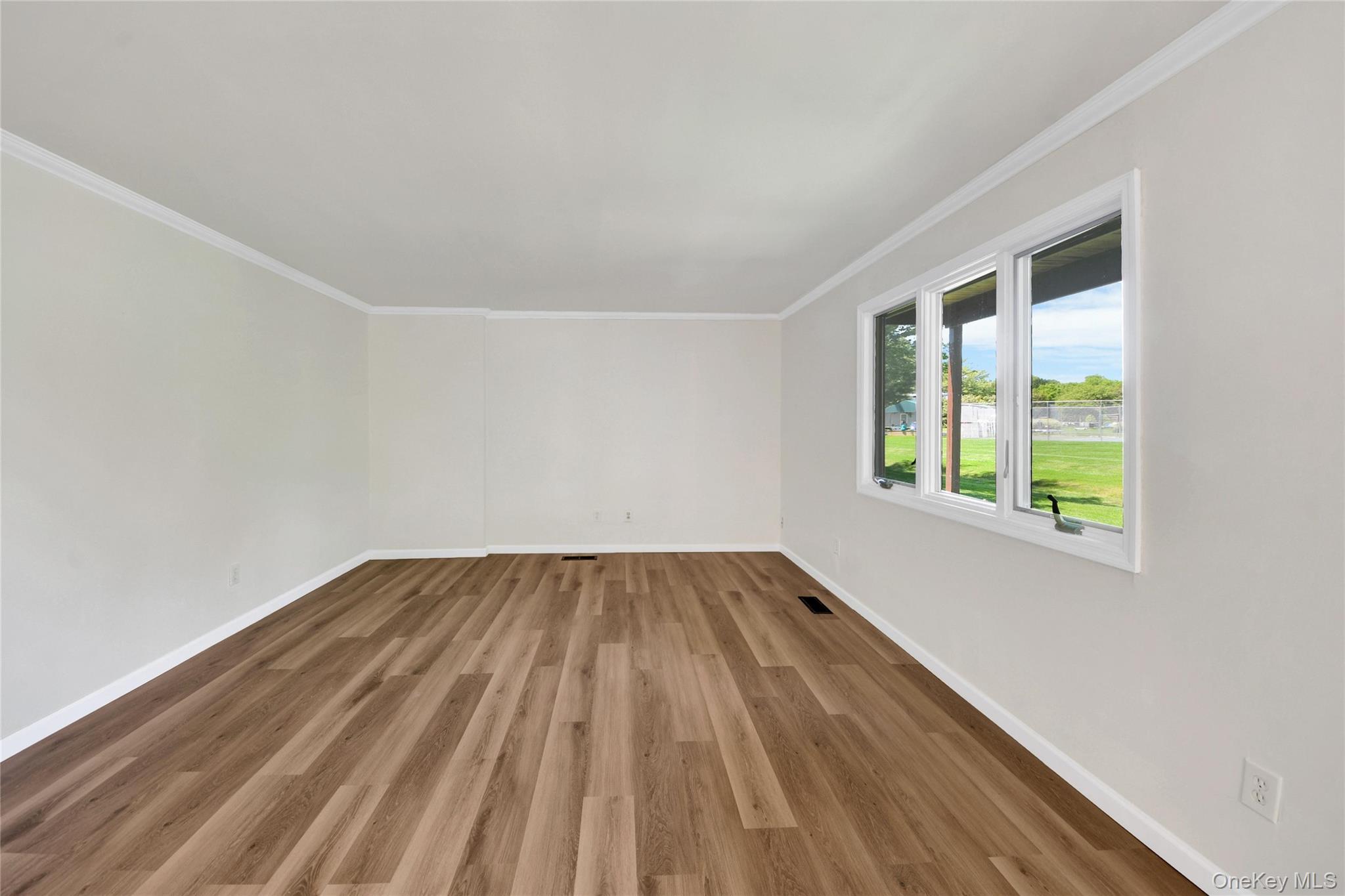 51 Jefferson Oval, Unit E photo 5