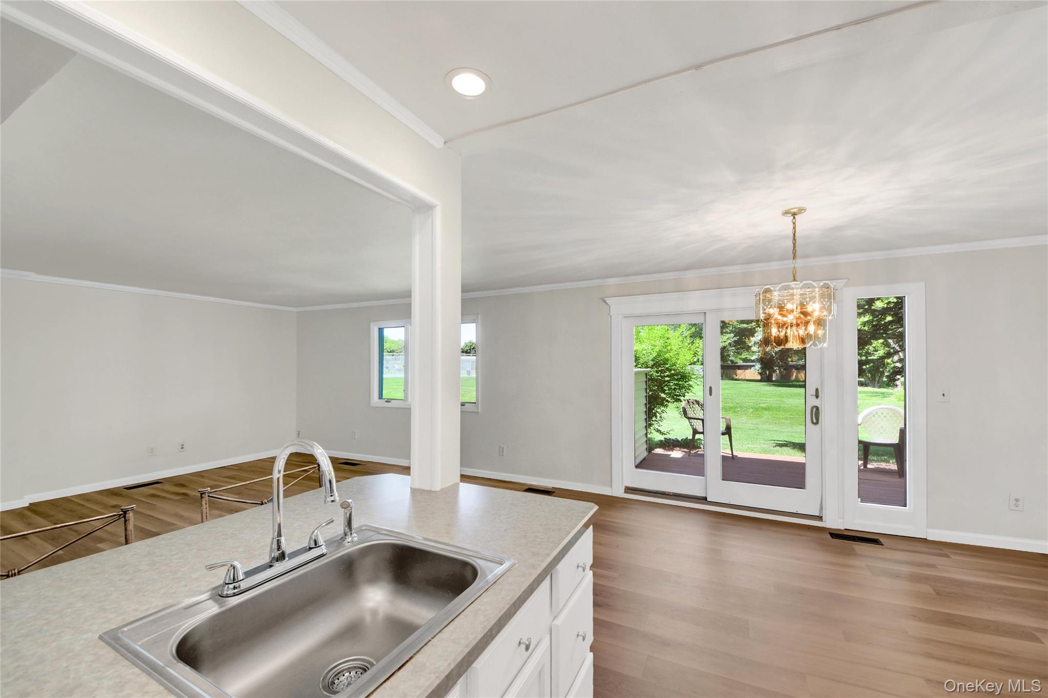 51 Jefferson Oval, Unit E photo 13