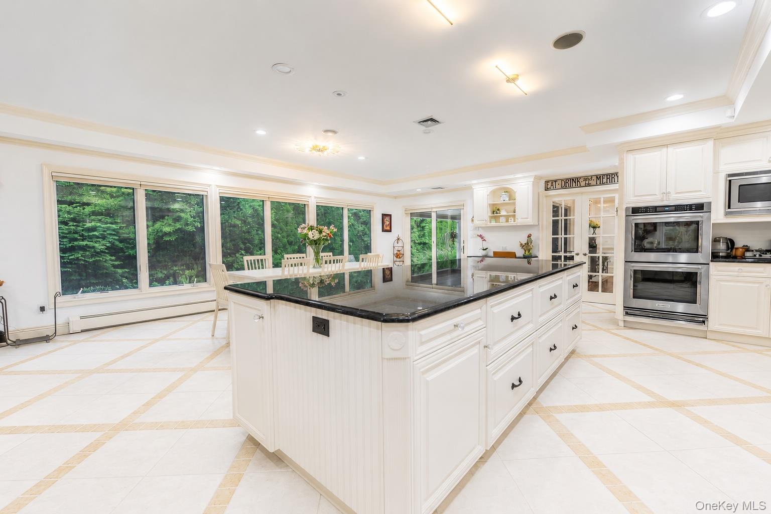20 Astro Place – For Sale photo 10