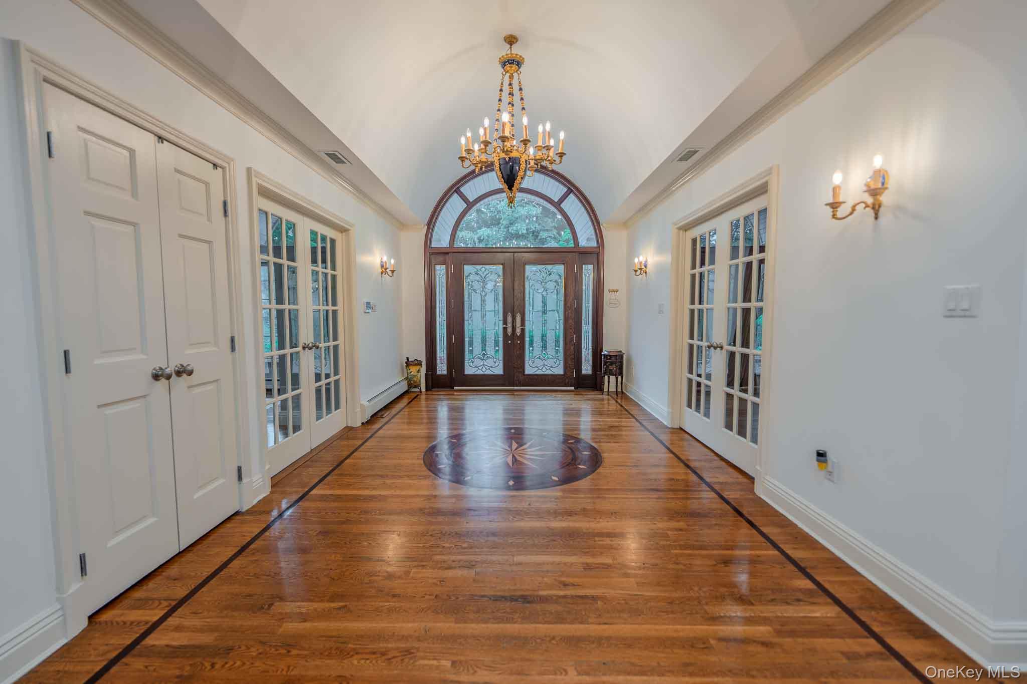 20 Astro Place – For Sale photo 5