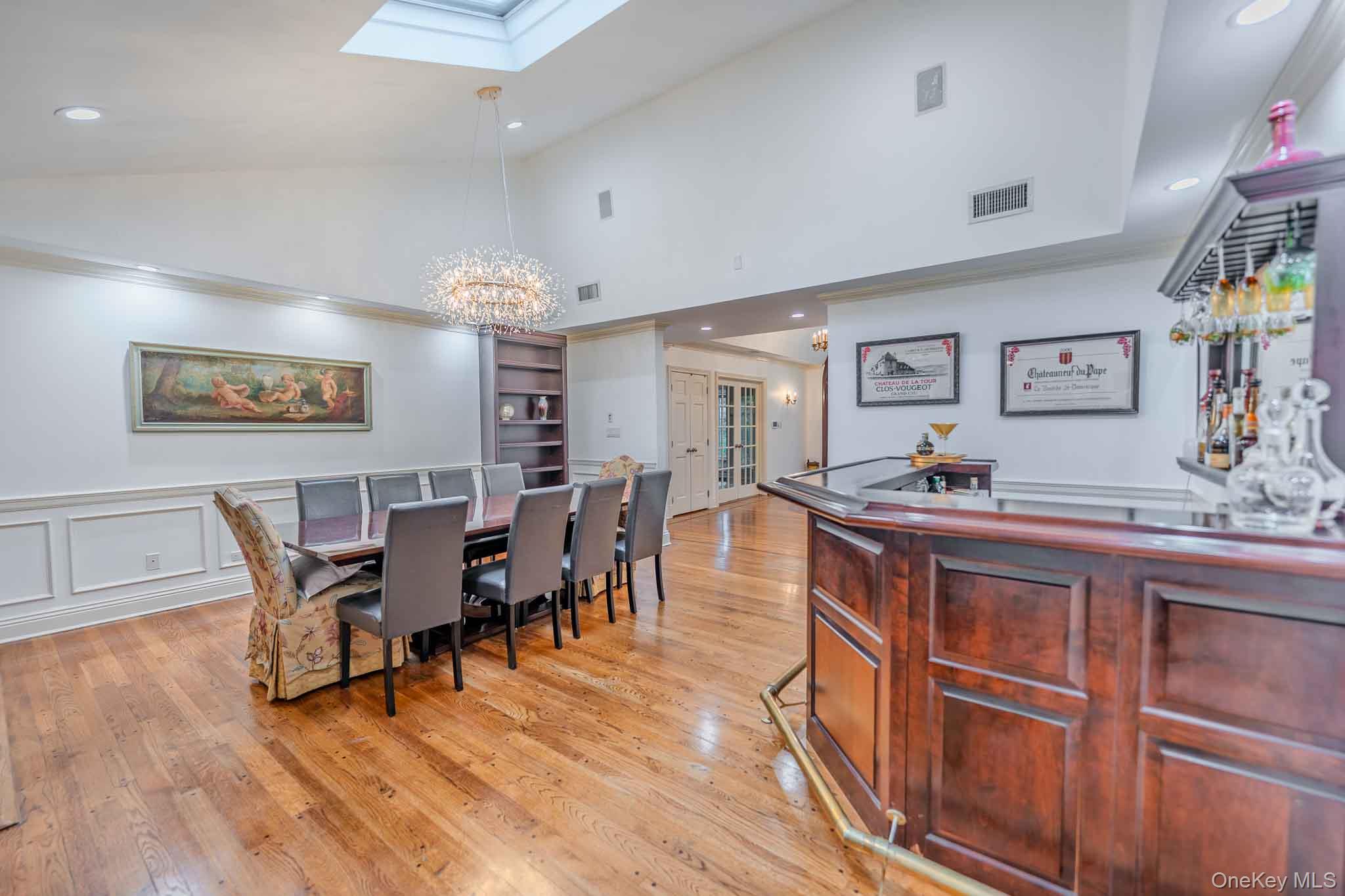 20 Astro Place – For Sale photo 18