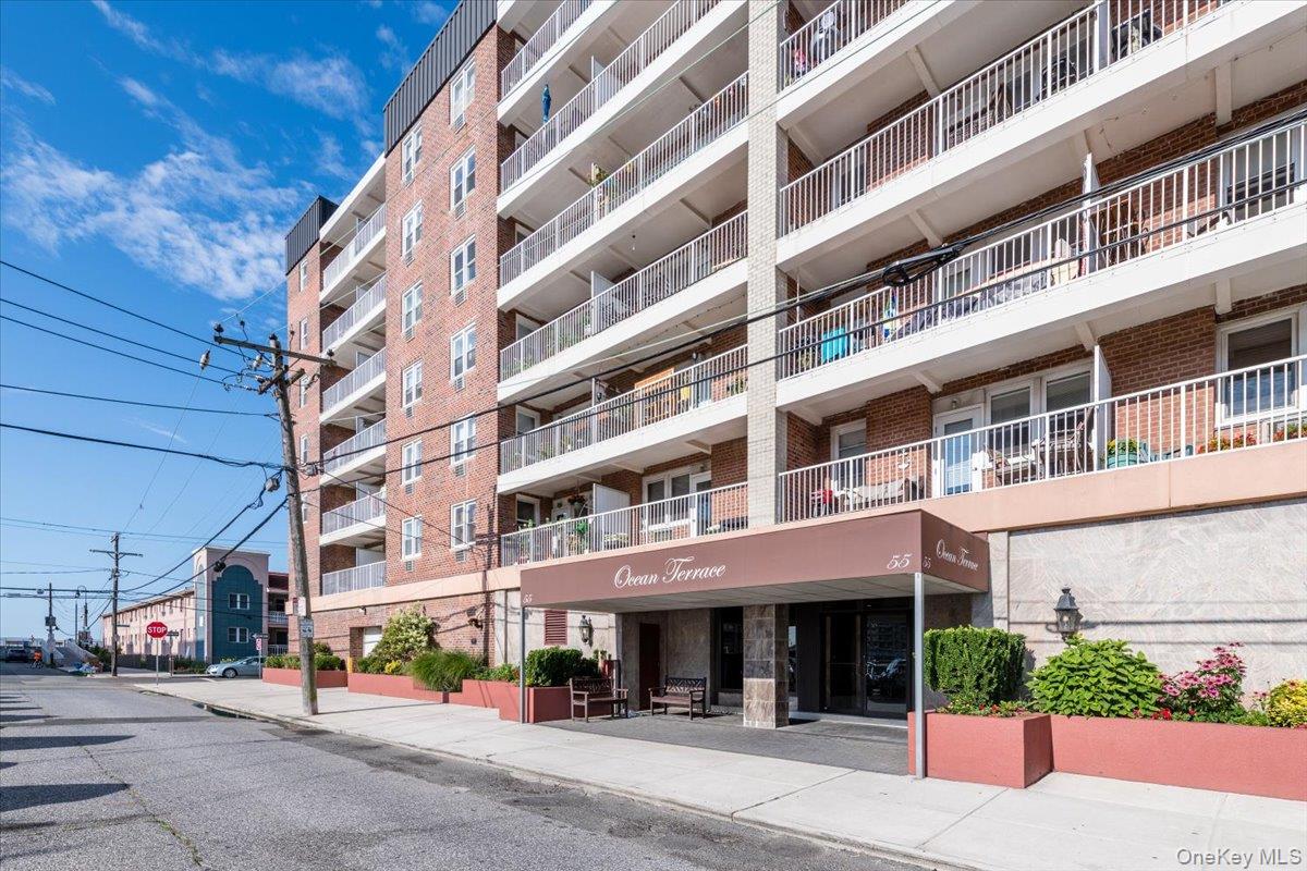 55 Monroe Boulevard, Unit 3P