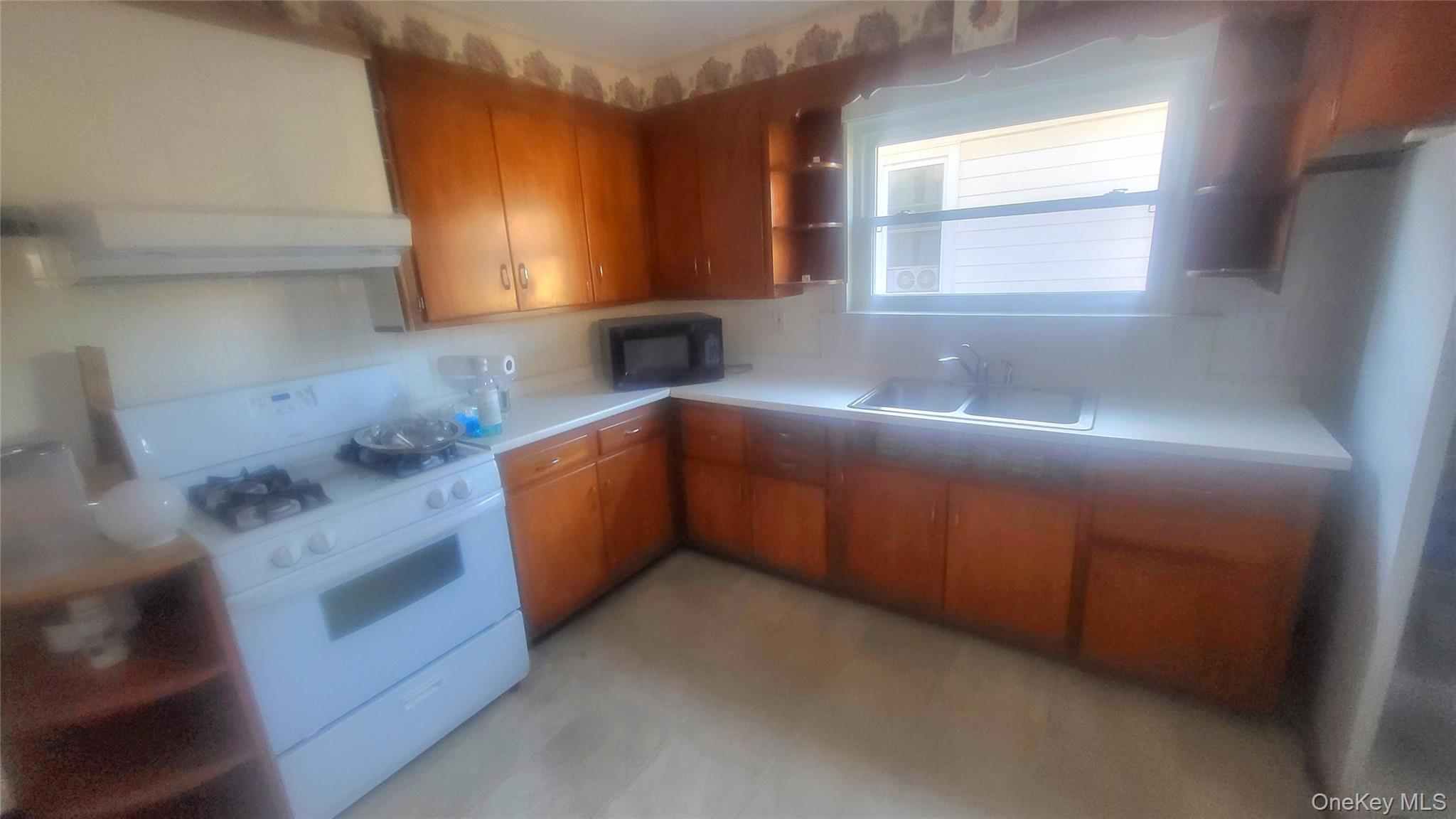 319 Mansion Street, Unit 2 photo 5