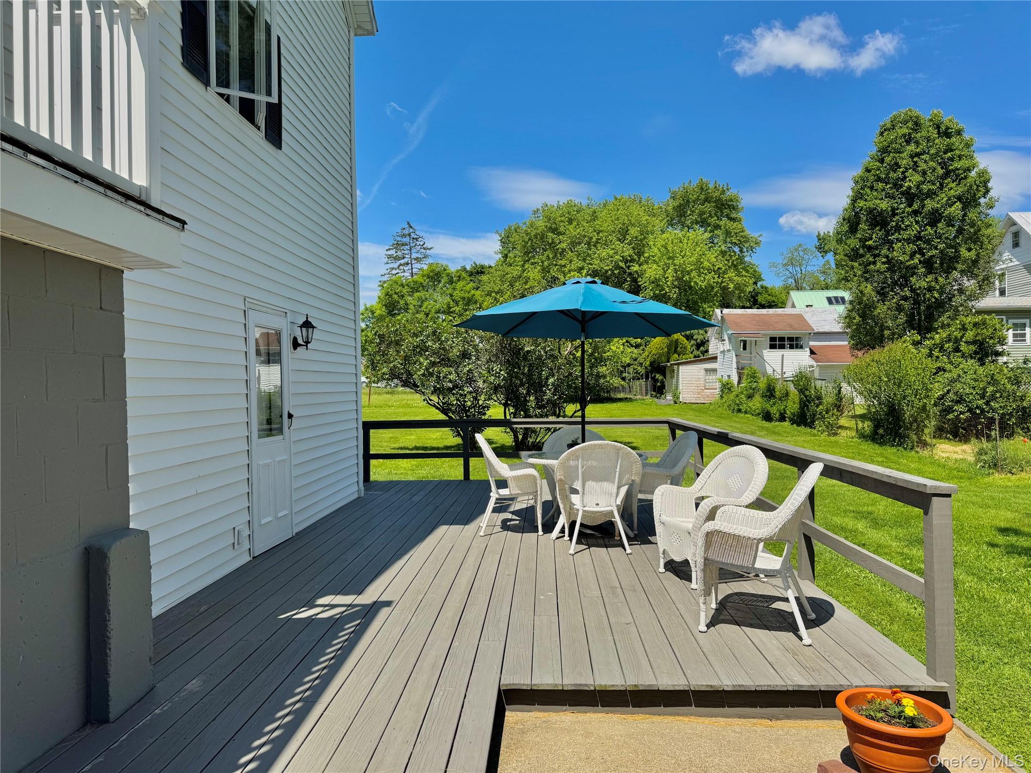 470 W Main Street – For Sale photo 30