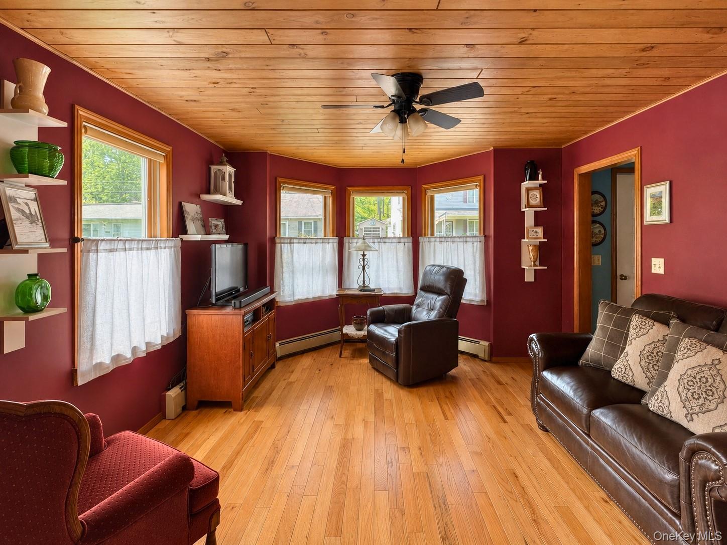 470 W Main Street – For Sale photo 7