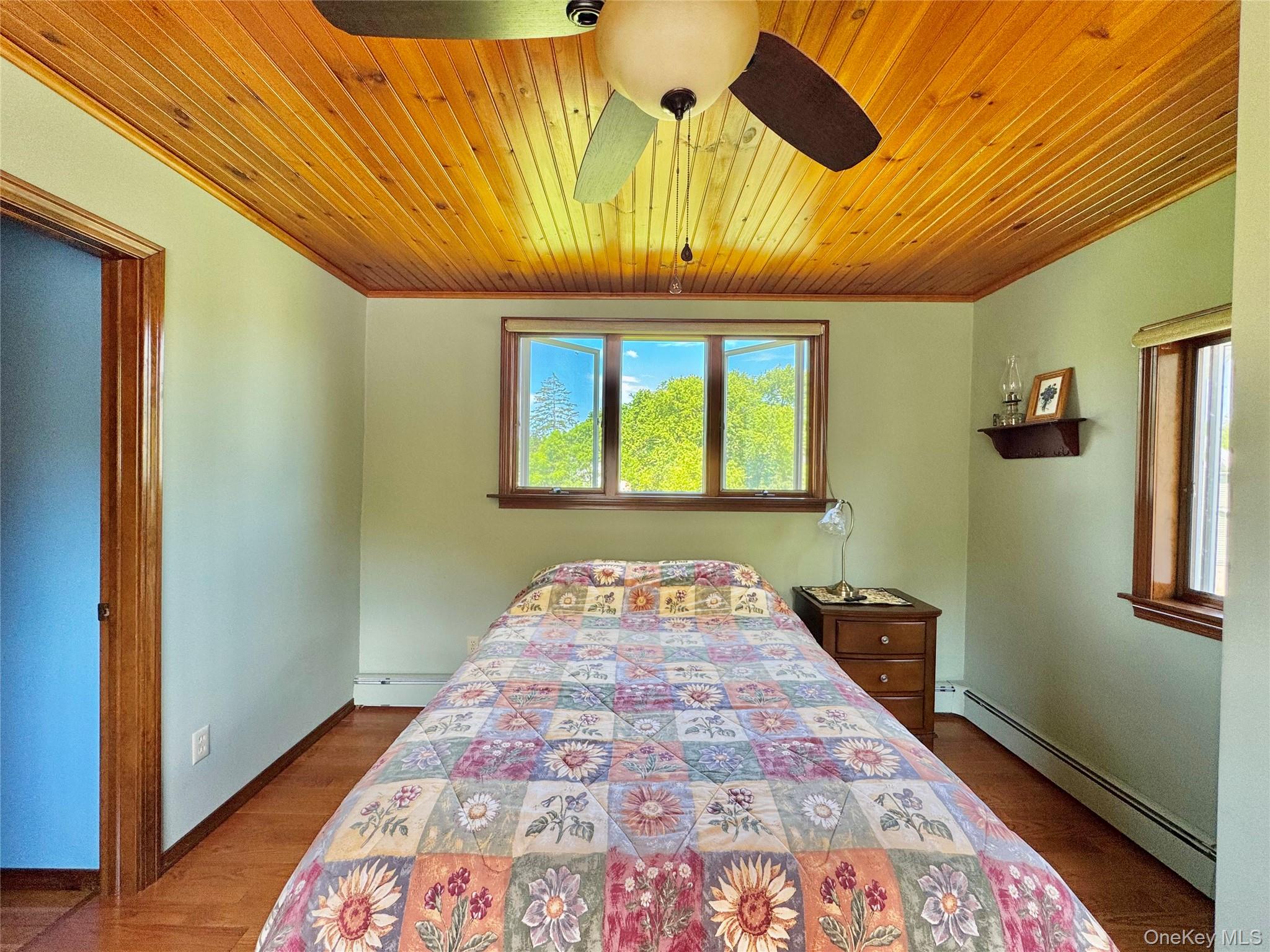 470 W Main Street – For Sale photo 23