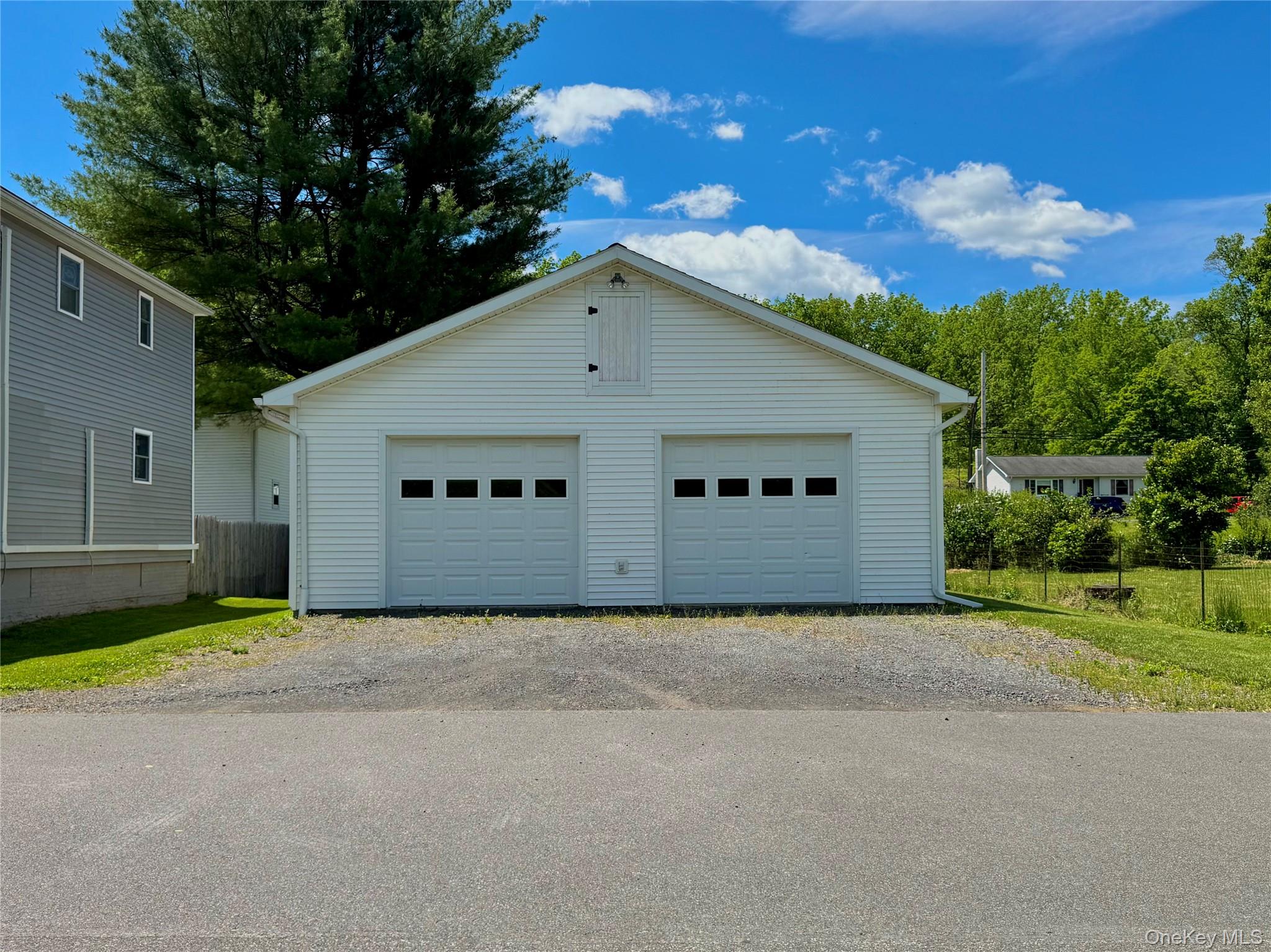 470 W Main Street – For Sale photo 33