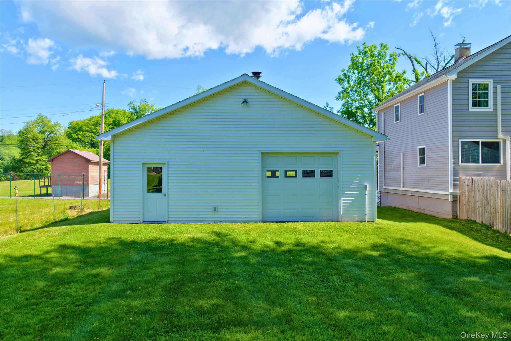 470 W Main Street – For Sale photo 5