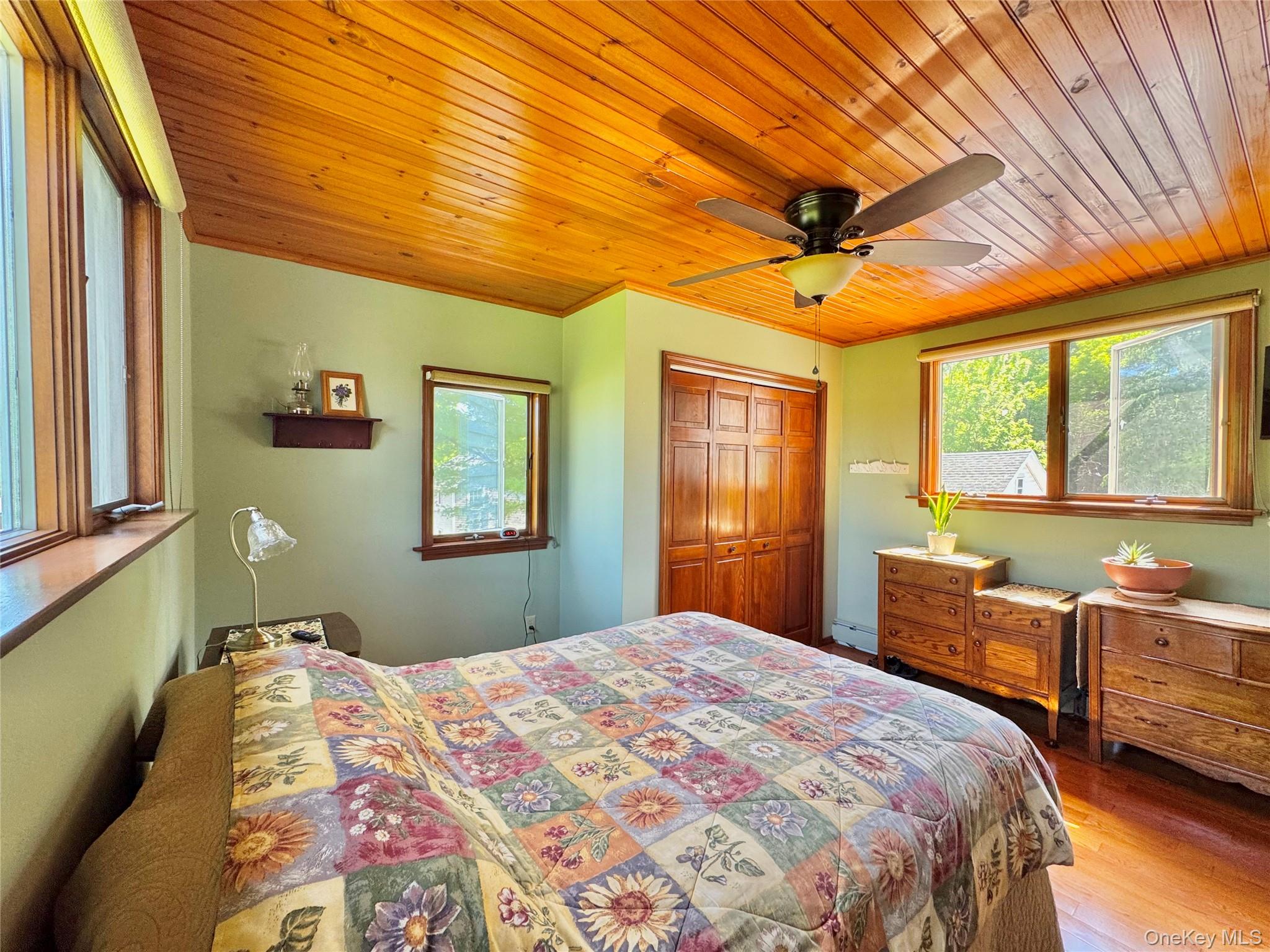 470 W Main Street – For Sale photo 22