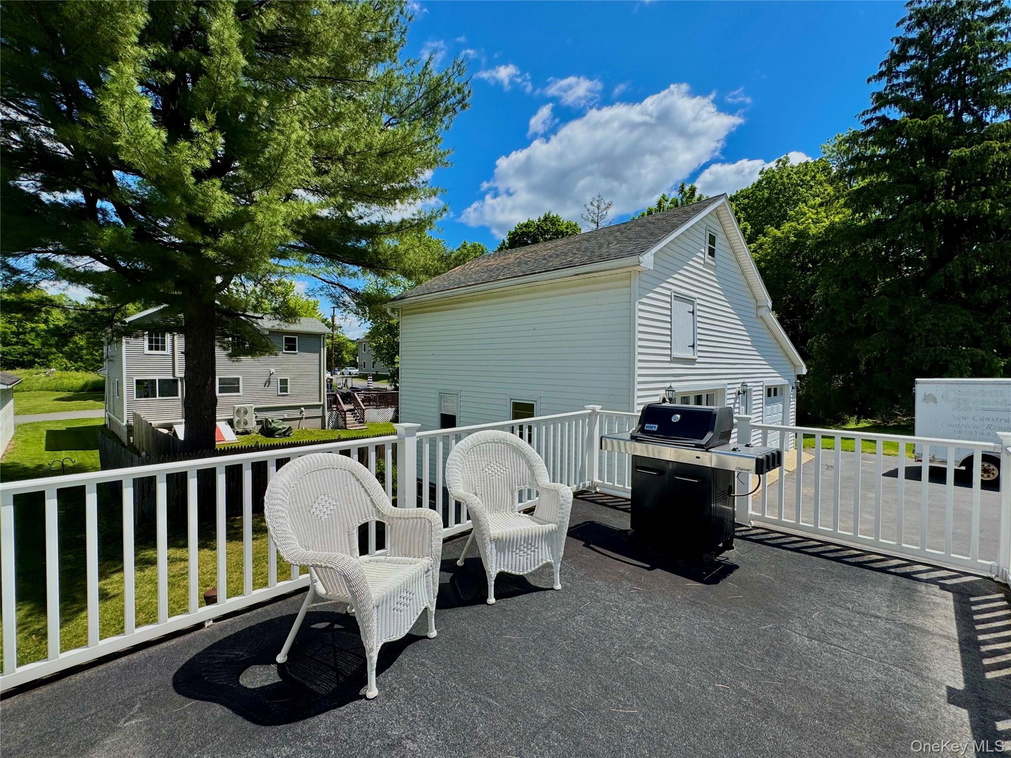 470 W Main Street – For Sale photo 38