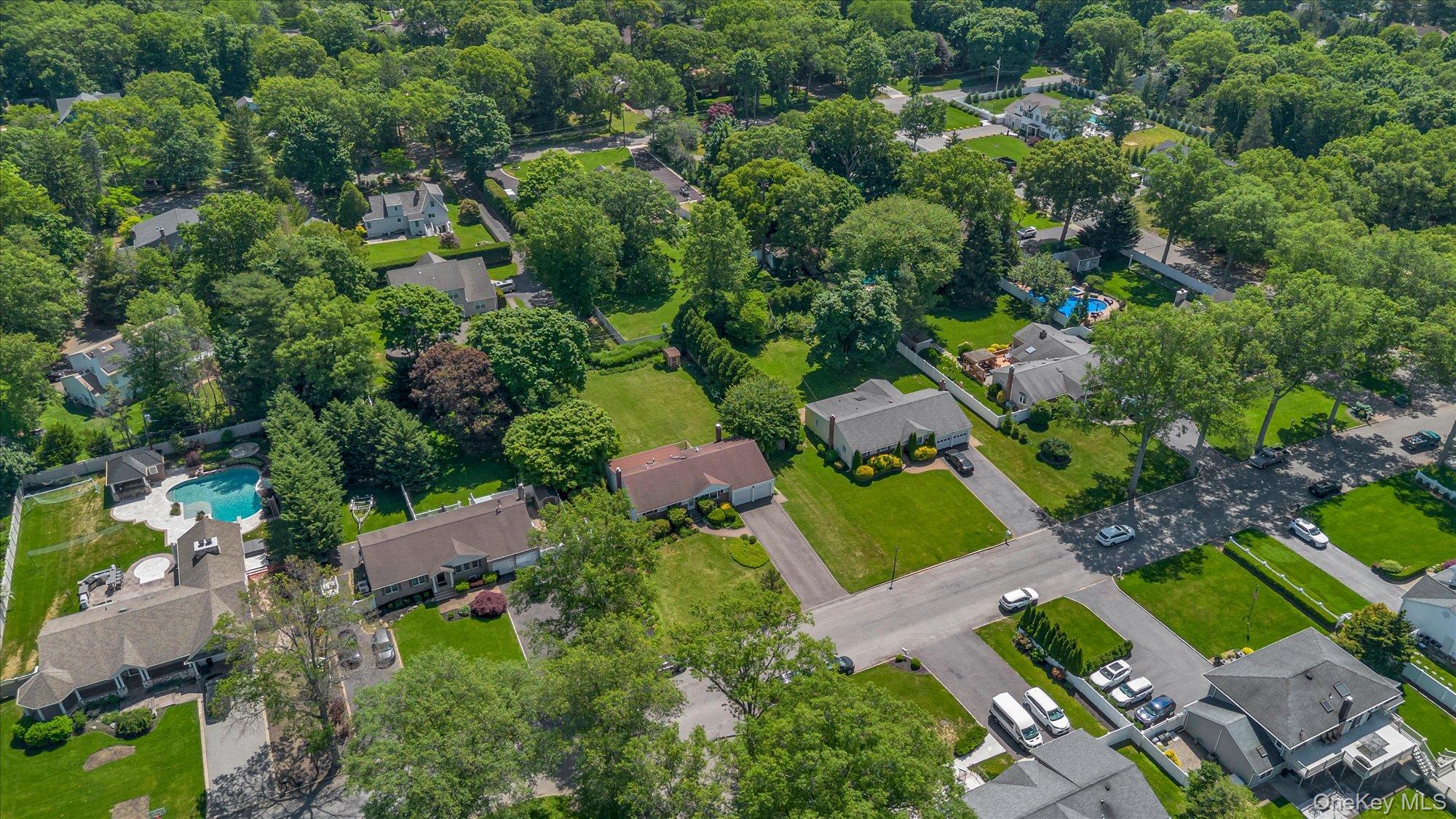 24 Eastover Drive – For Sale photo 27