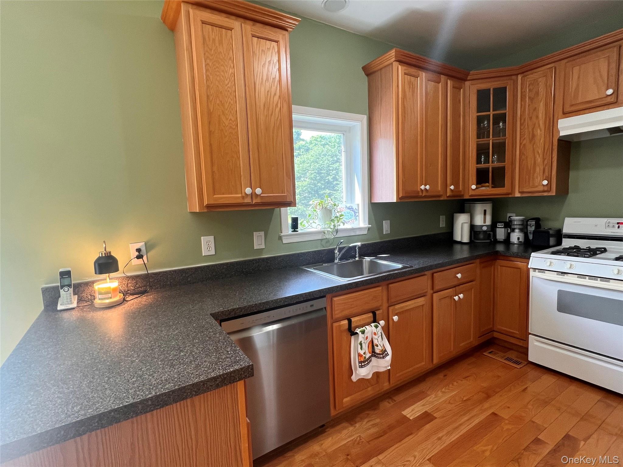 10 Rockridge Drive – For Sale photo 16