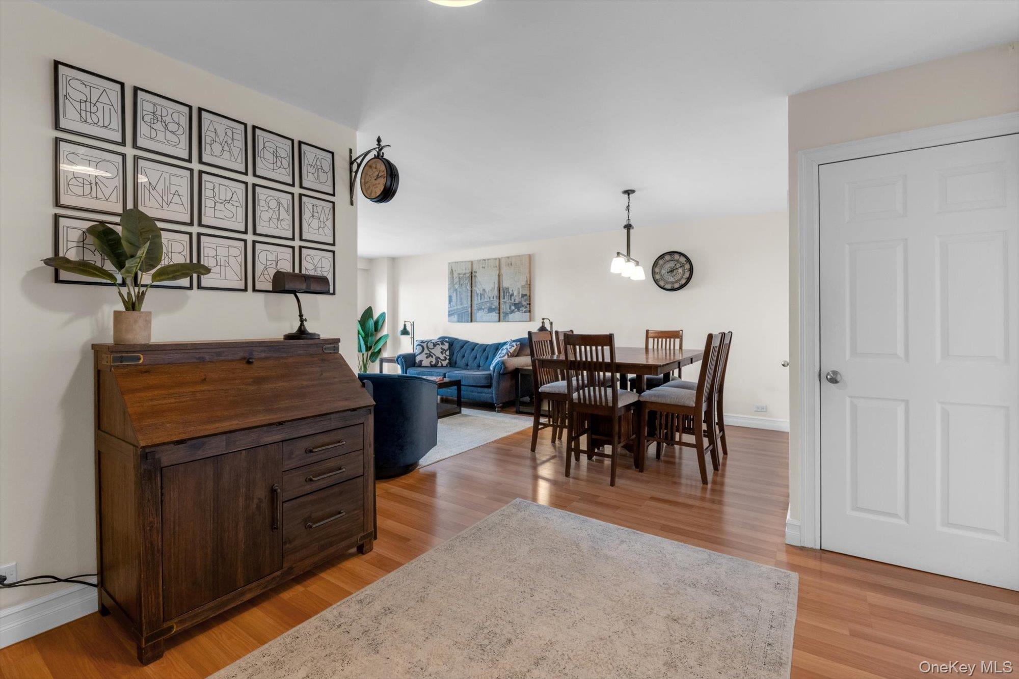 125-10 Queens Boulevard, Unit 2106 photo 3