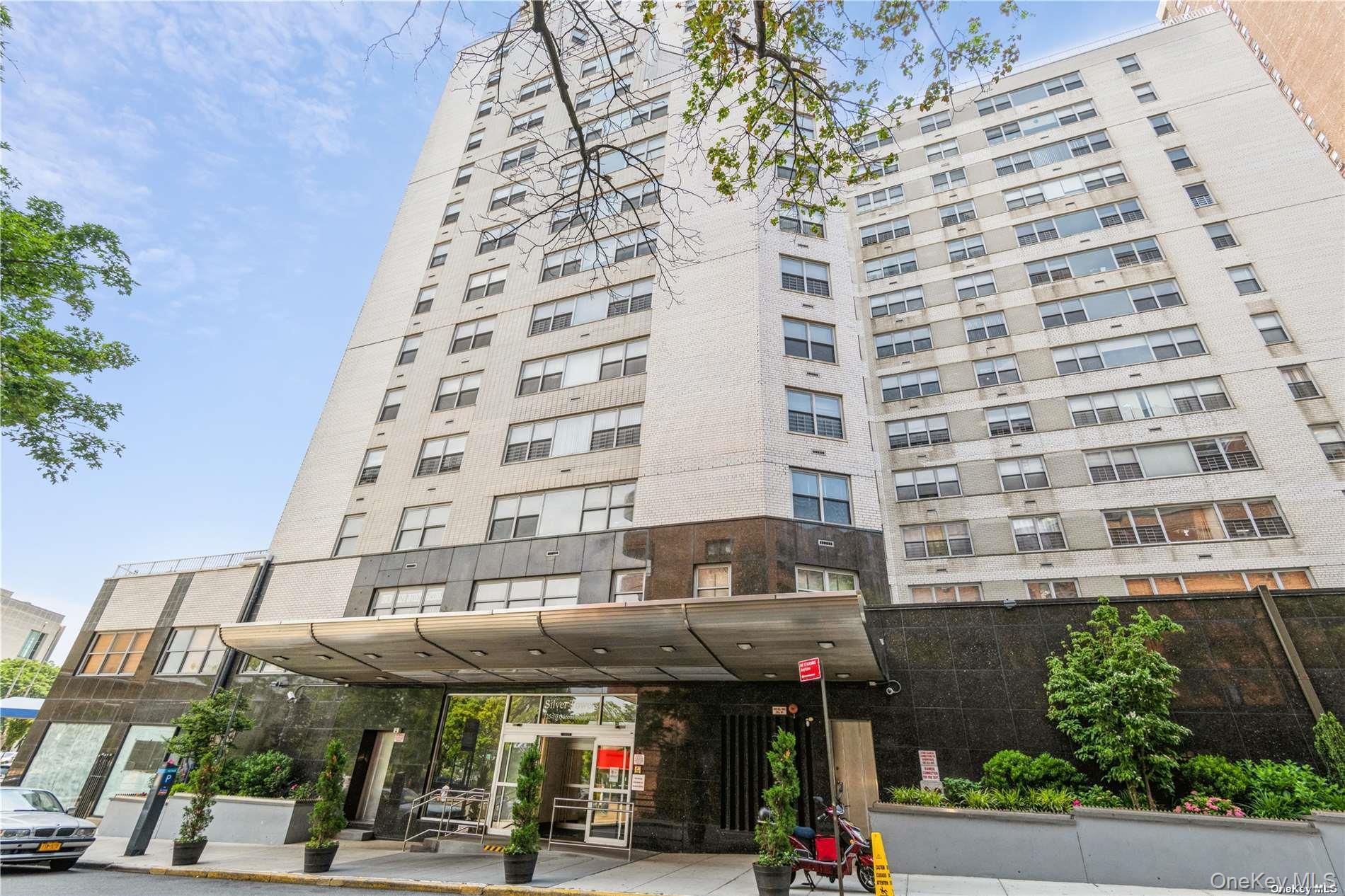 125-10 Queens Boulevard, Unit 2106 photo 14
