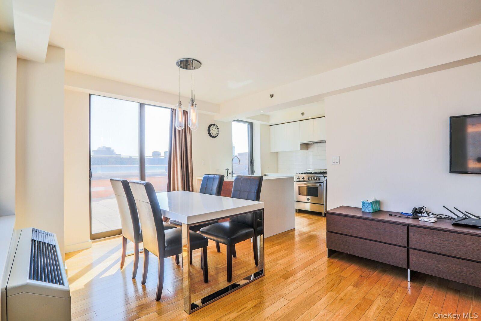 39-16 Prince Street, Unit 5A photo 3