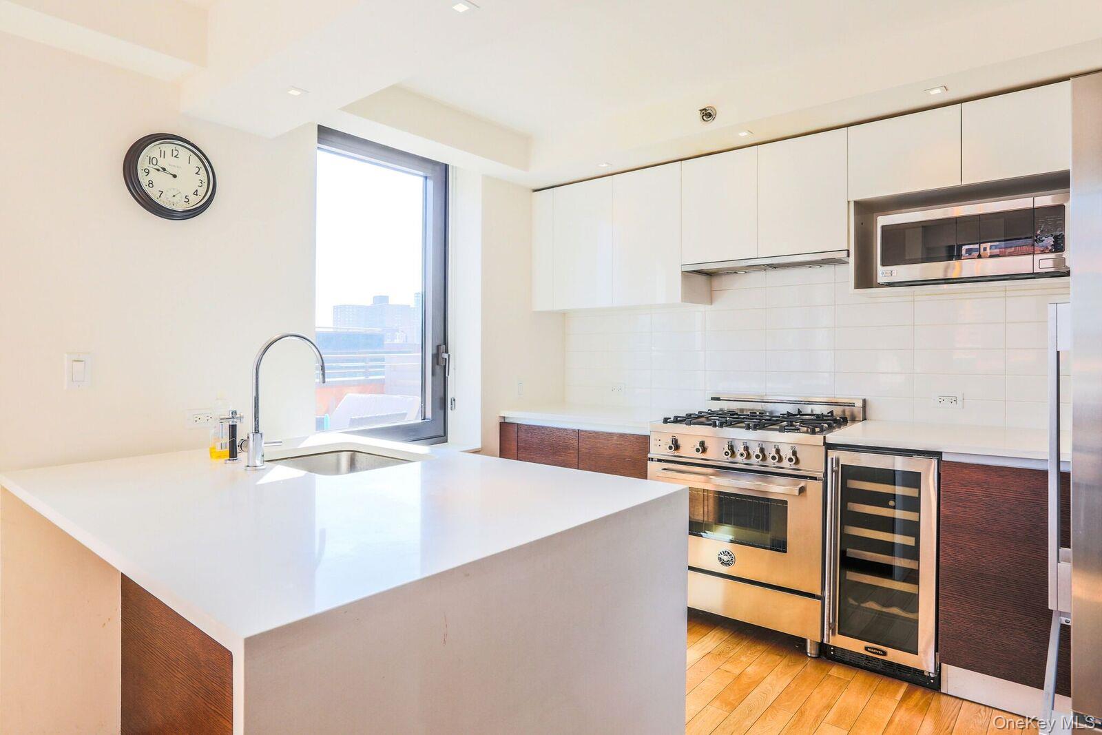 39-16 Prince Street, Unit 5A photo 2