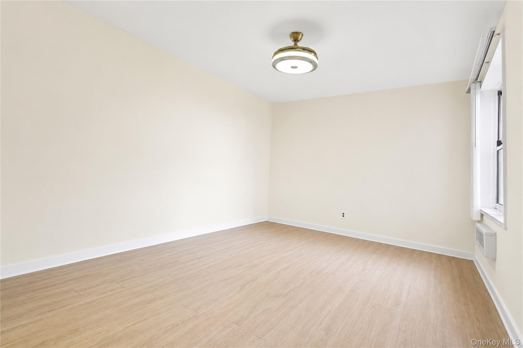 28-02 Parsons Boulevard, Unit 4E photo 11