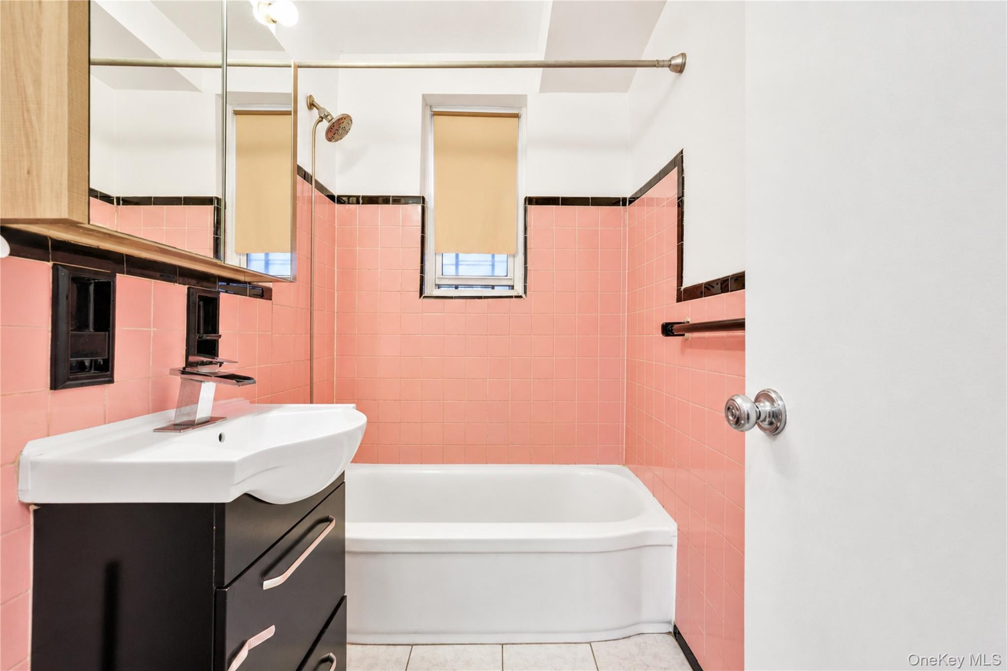 28-02 Parsons Boulevard, Unit 4E photo 16