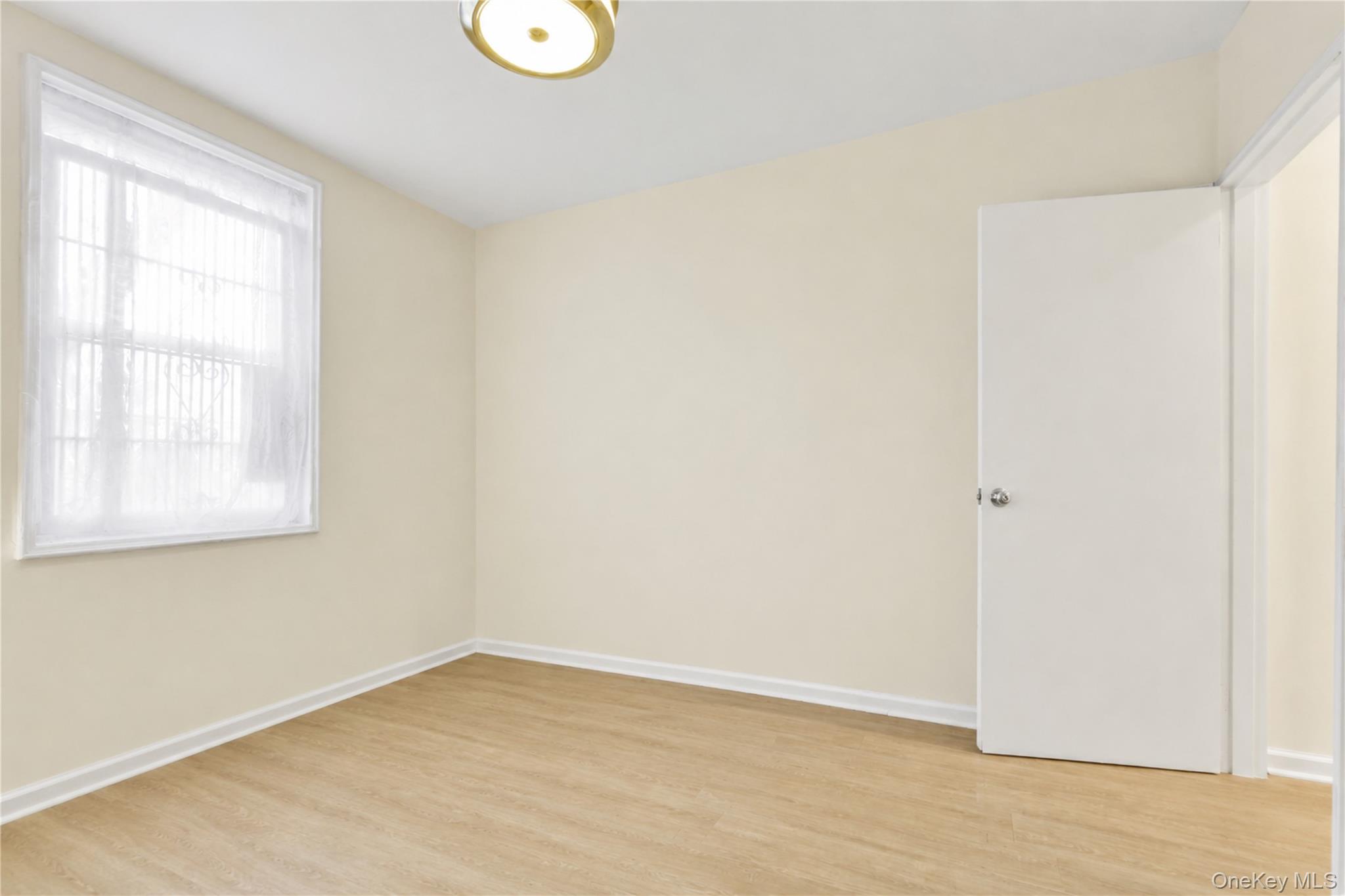 28-02 Parsons Boulevard, Unit 4E photo 10
