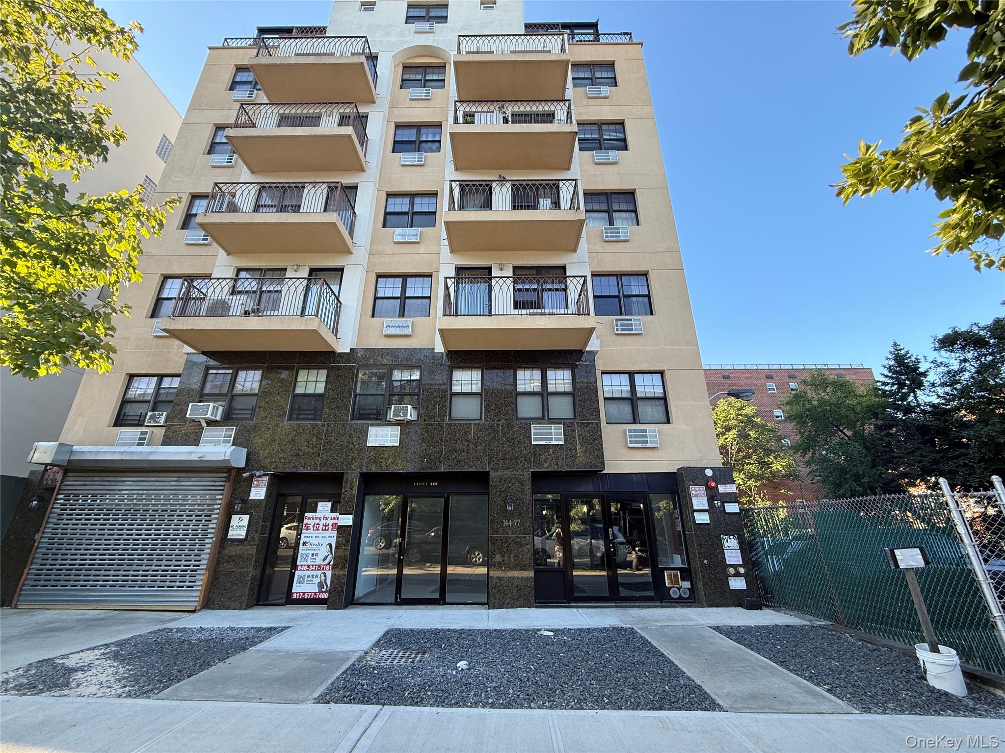144-77 Barclay Avenue, Unit CF-A photo 4