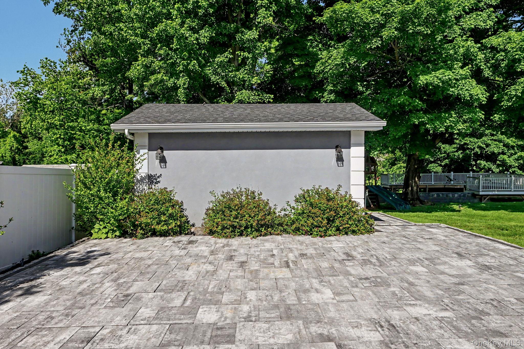61 Friendly Road – For Sale photo 37