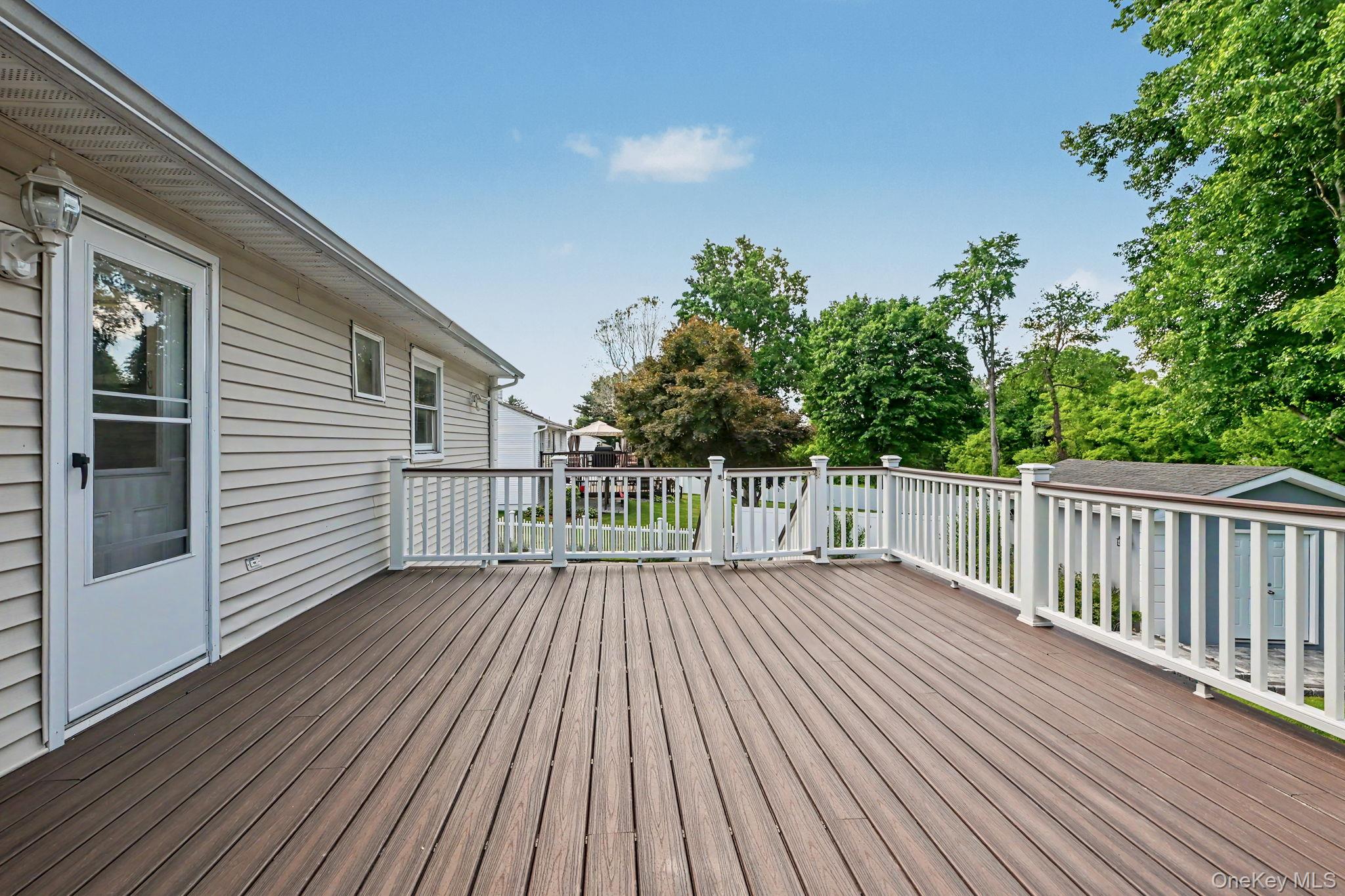 61 Friendly Road – For Sale photo 32