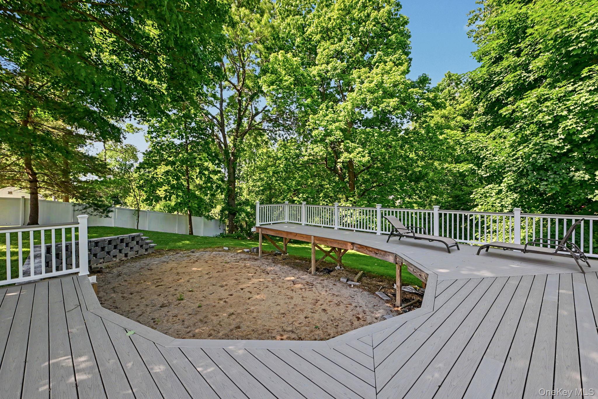 61 Friendly Road – For Sale photo 41