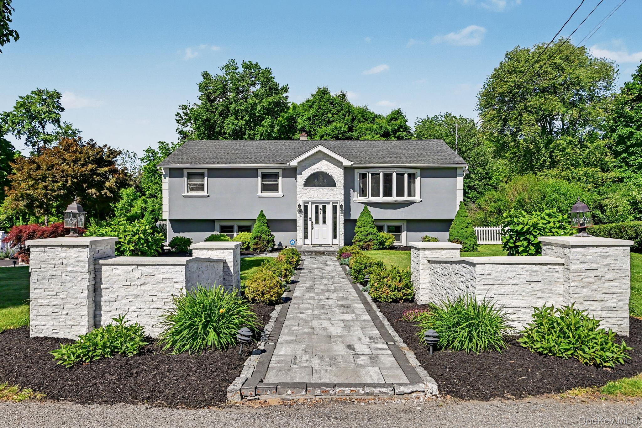 61 Friendly Road – For Sale