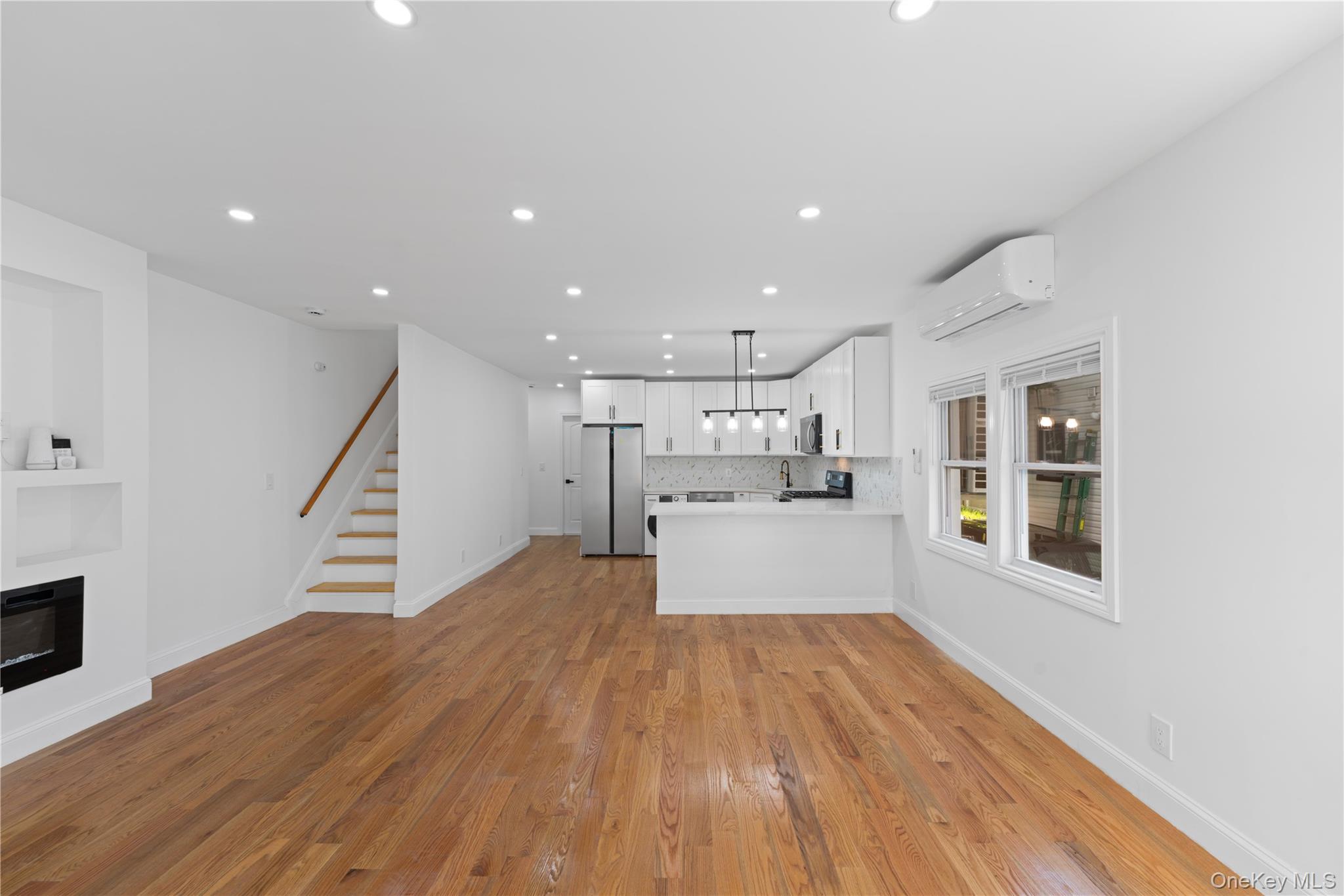 122-19 Lucas Street – For Sale photo 15