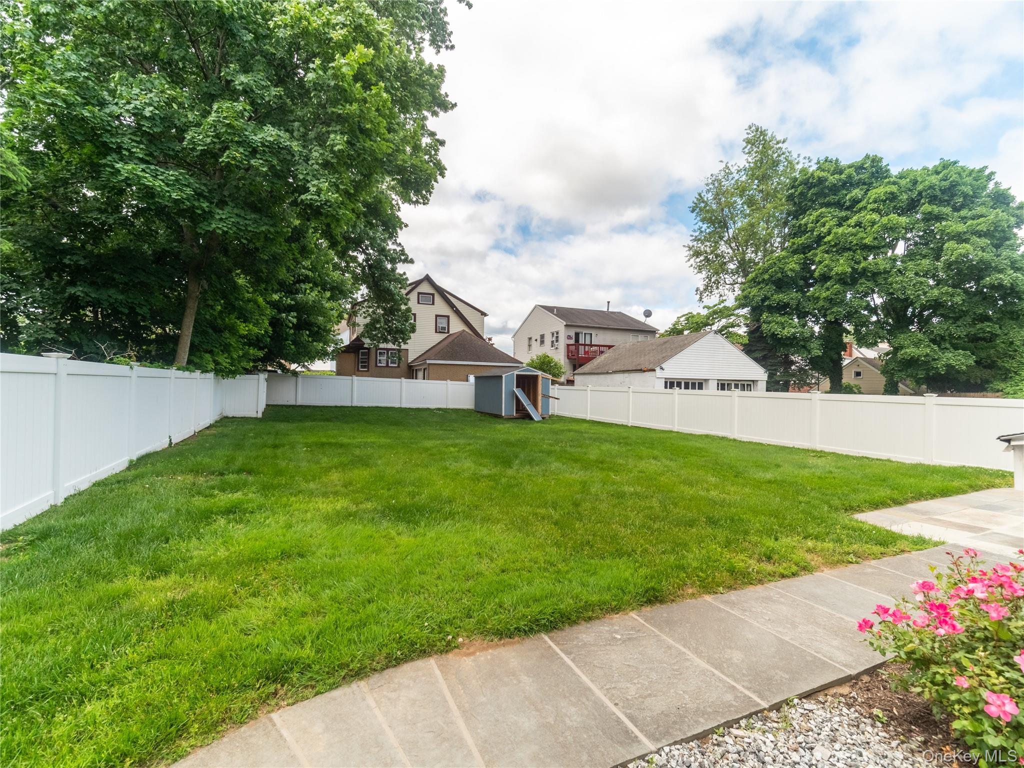 33 Grant Street – For Sale photo 6