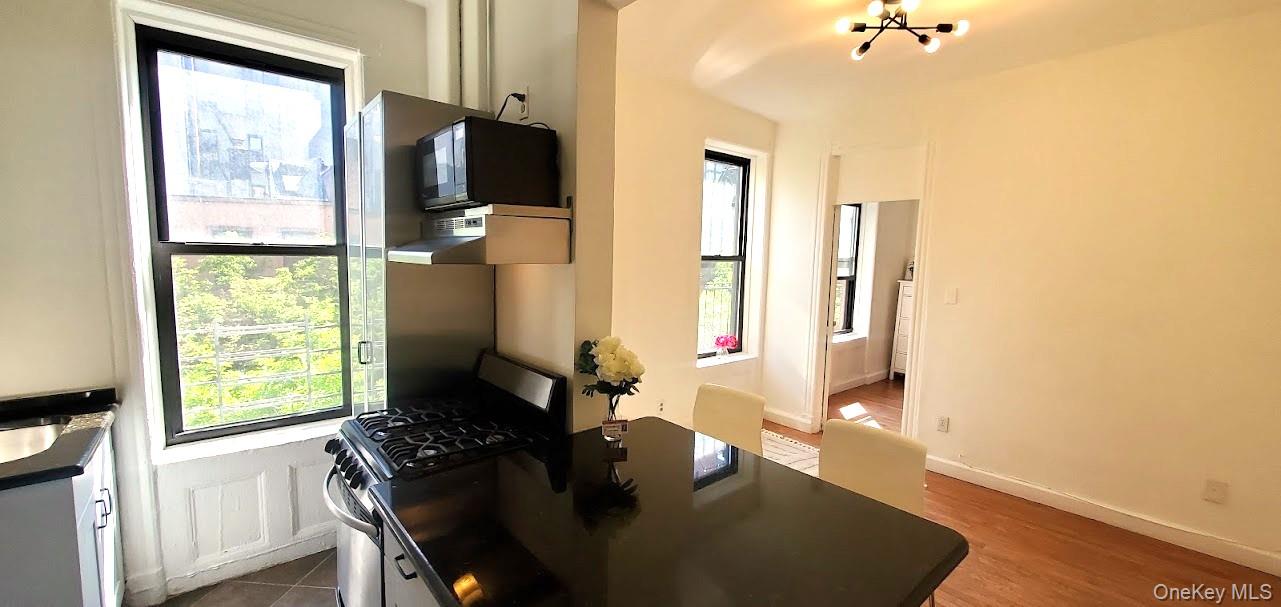 327 E 3rd Street, Unit 2E