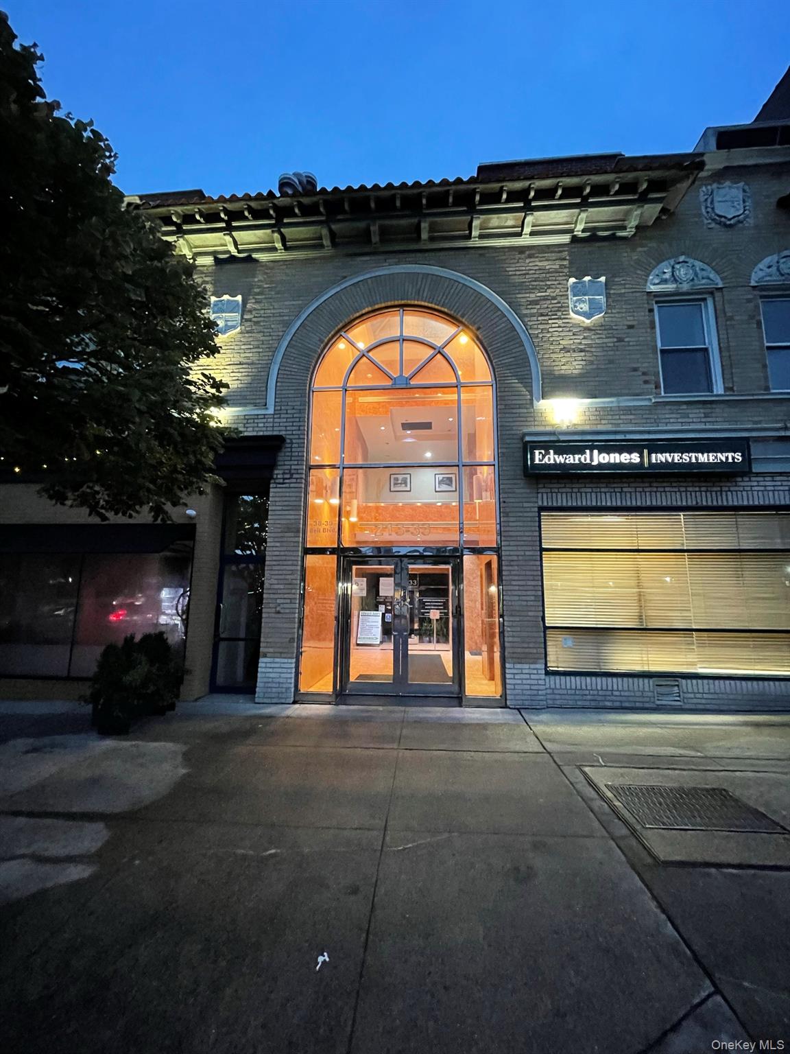 213-33 39th Avenue, Unit 340