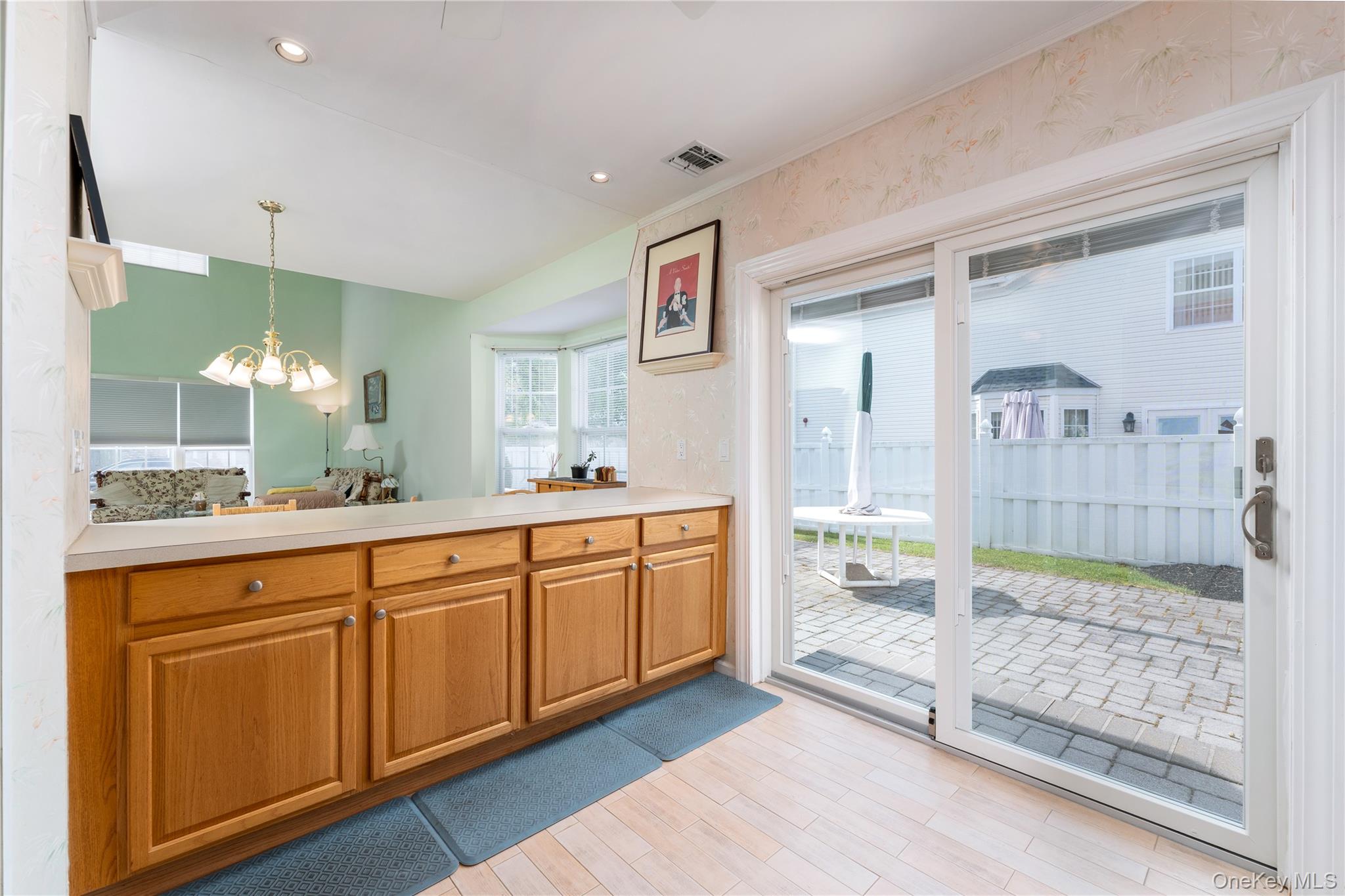 5 Robert Lane, Unit 5 photo 10