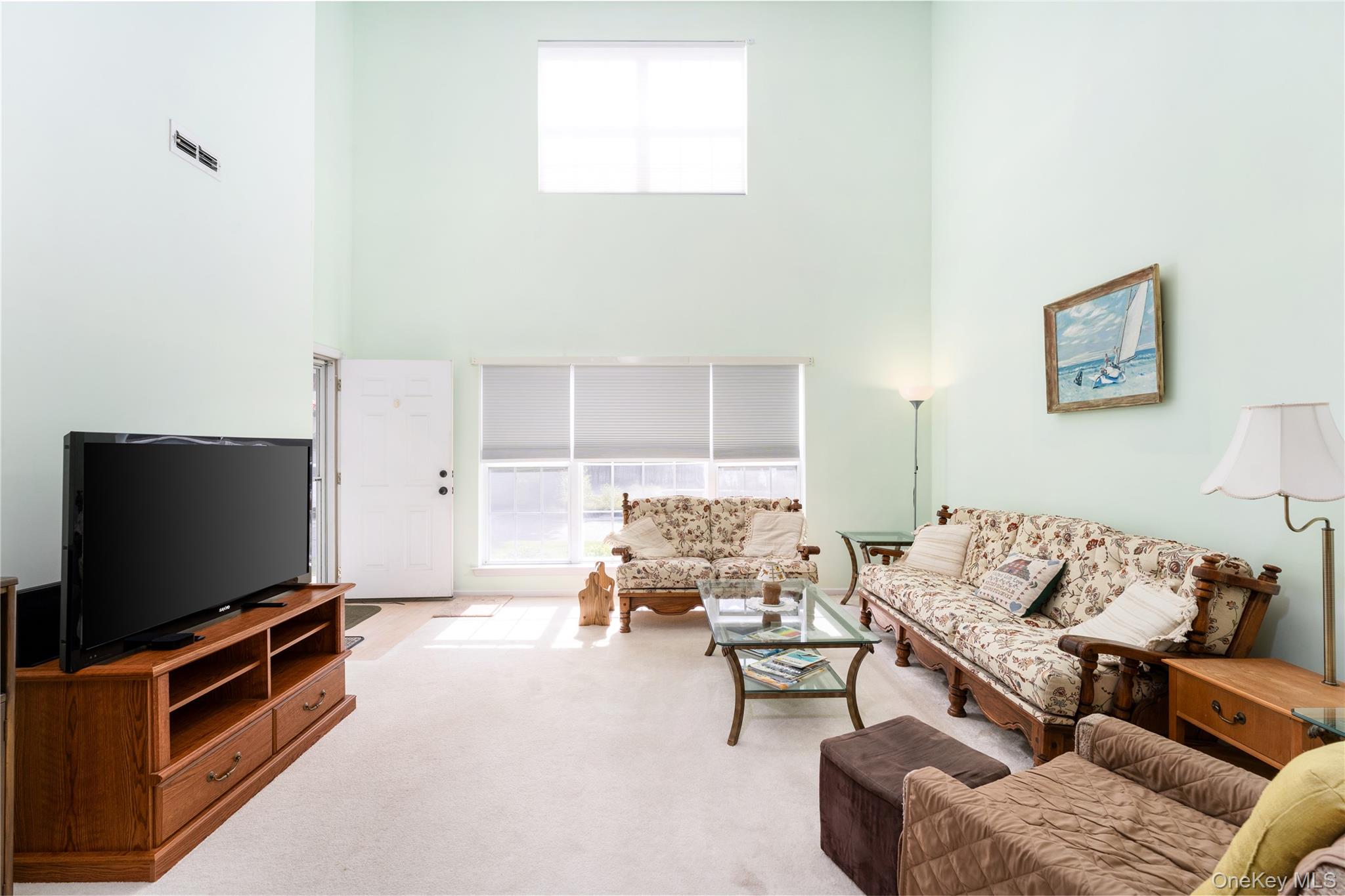 5 Robert Lane, Unit 5 photo 6